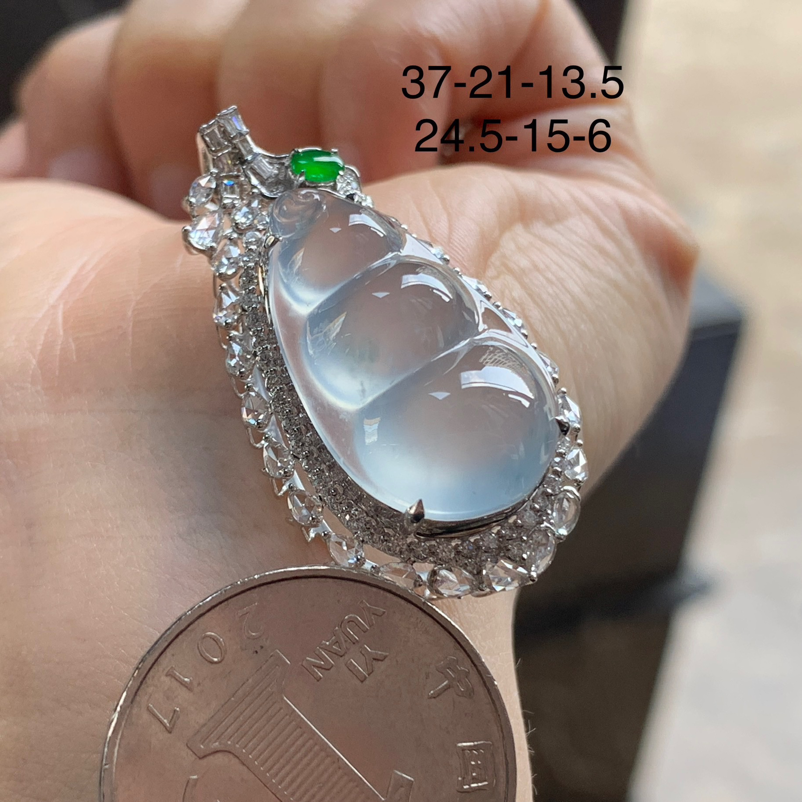 金钻镶嵌冰种豆子^_^透亮