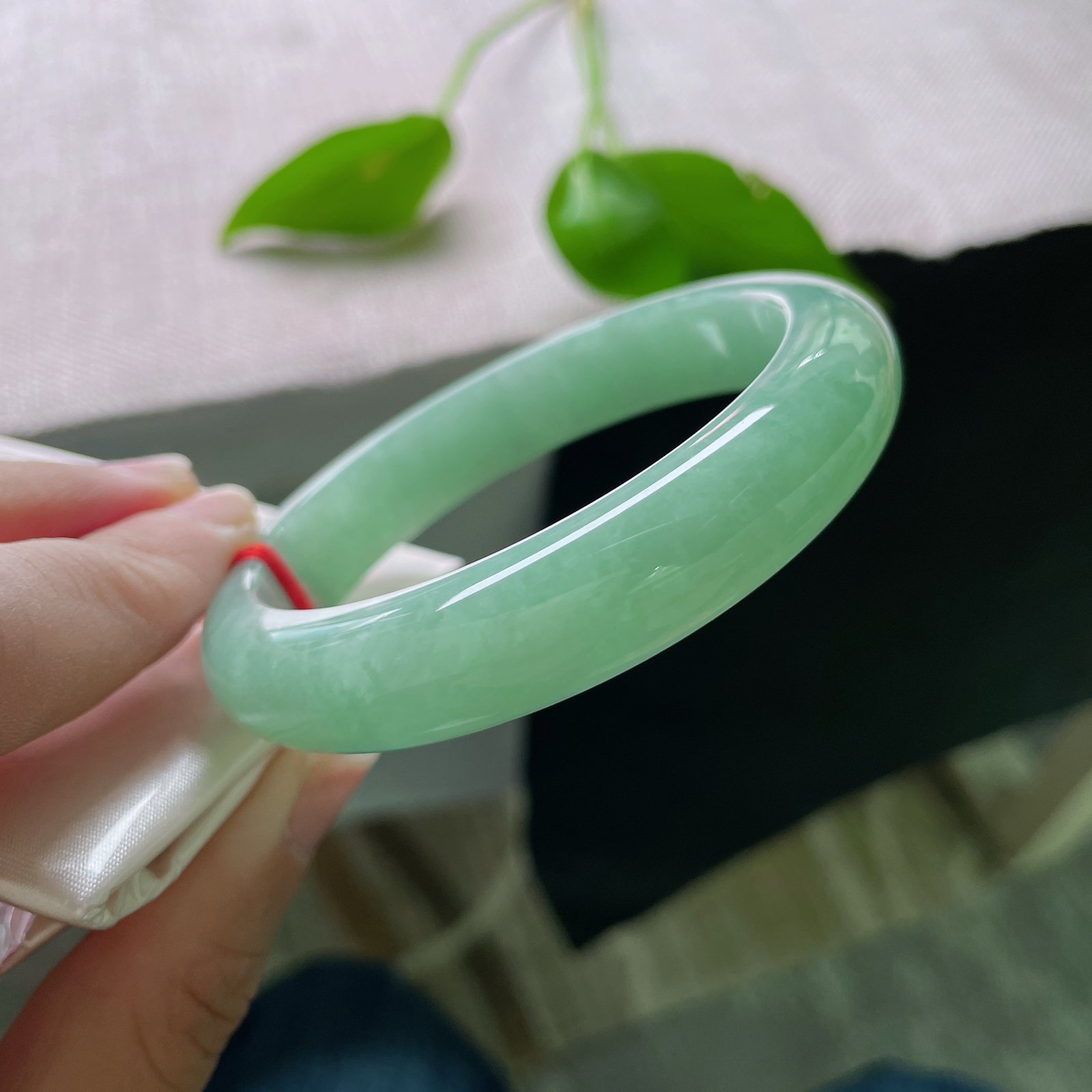 57.8/12.6/8.7果绿正圈，水润，青春年华，秀丽倾心，完美