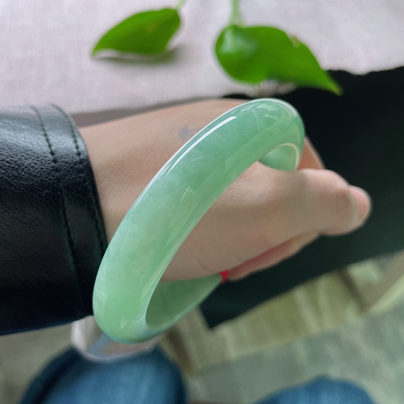 57.8/12.6/8.7果绿正圈，水润，青春年华，秀丽倾心，完美