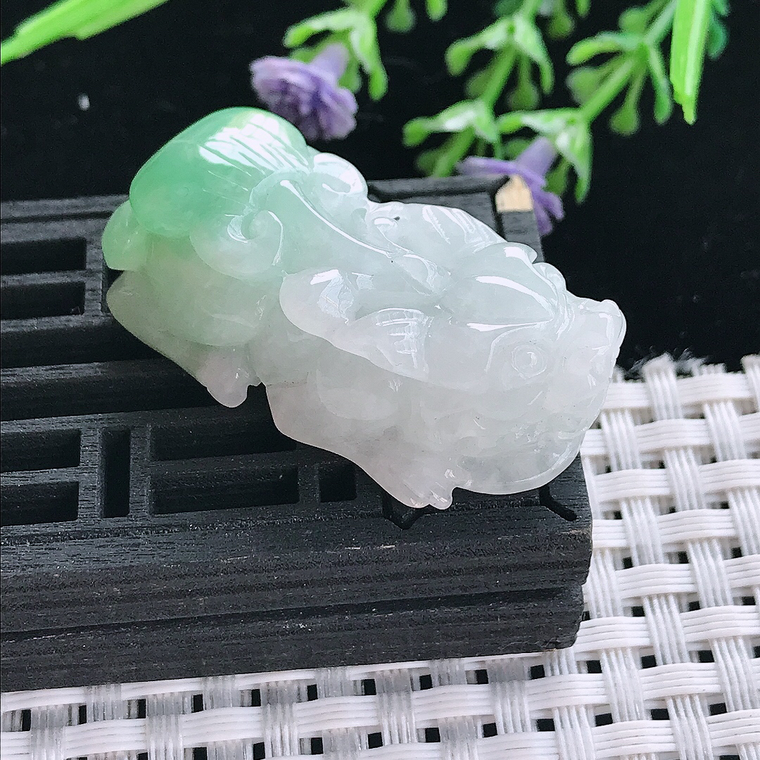 实拍A货翡翠39.5/18/13.5老坑冰润飘绿招财貔貅吊坠翡翠挂件