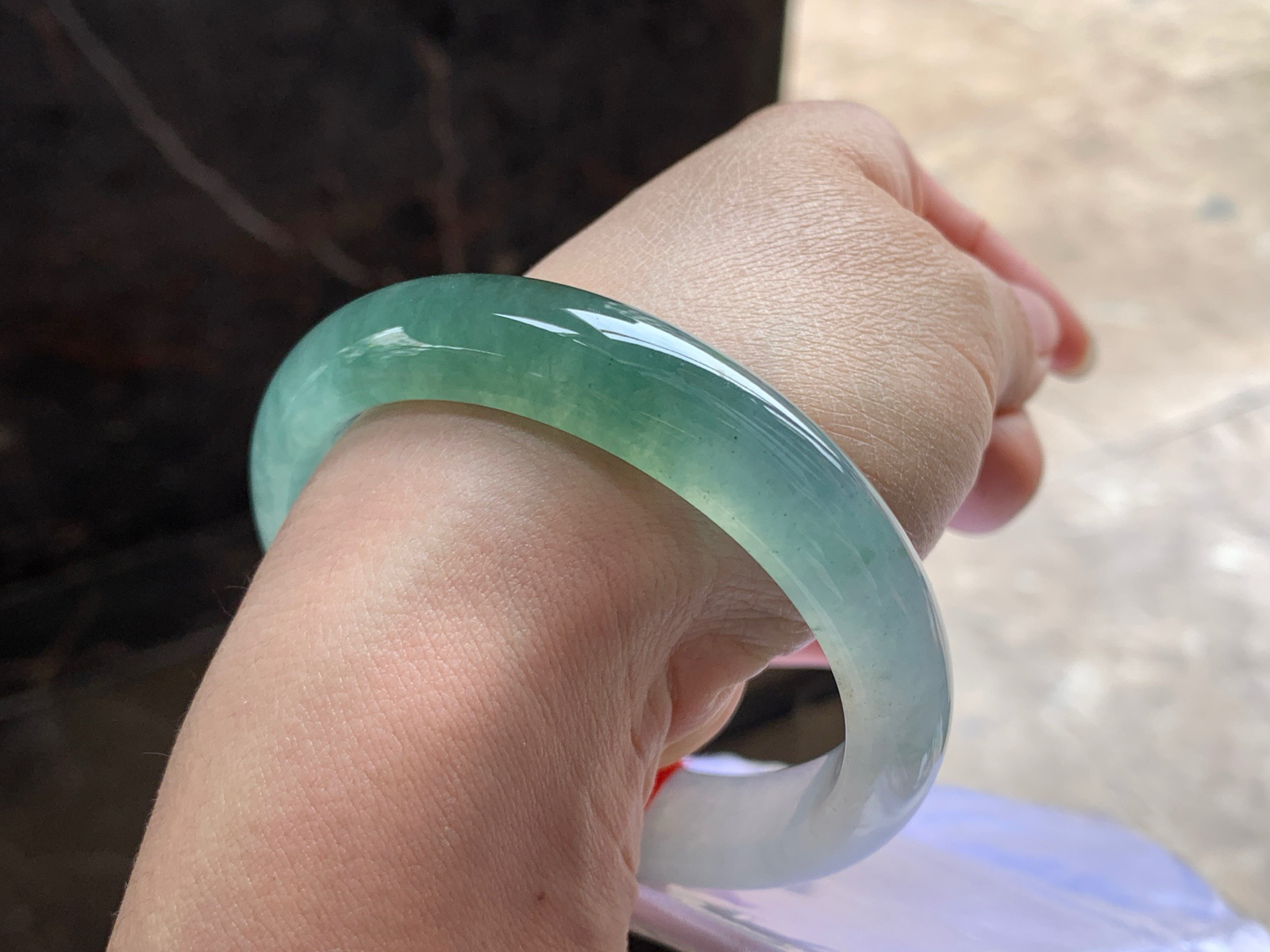 56-12.7-8.4

冰蓝水手镯^_^冰透 鲜艳