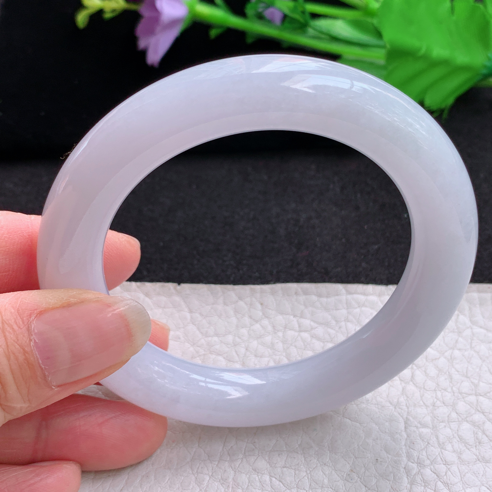 z实拍55*11.8*11.2美人镯 天然缅甸翡翠A货玉手镯淡紫底圆条玉手环