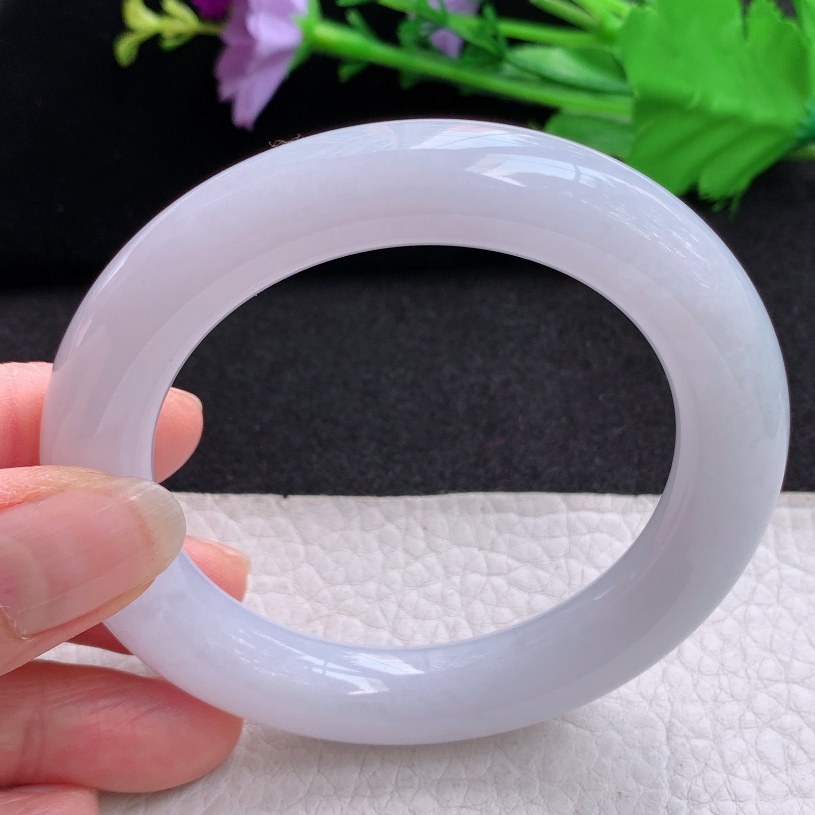 z实拍55*11.8*11.2美人镯 天然缅甸翡翠A货玉手镯淡紫底圆条玉手环