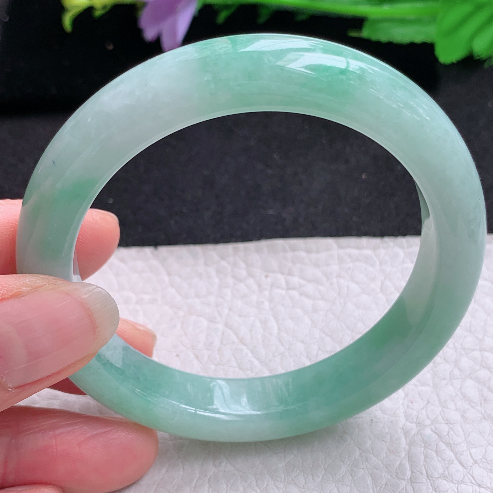 n实拍55*11.5*8.8平安镯 天然缅甸翡翠A货胶感飘绿清新年轻款宽边玉手环