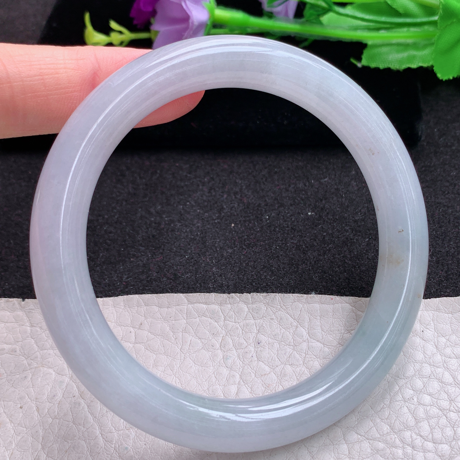 yw 大圈口60*10美人镯 天然缅甸翡翠A货玉手镯胶感纯美圆条玉手环