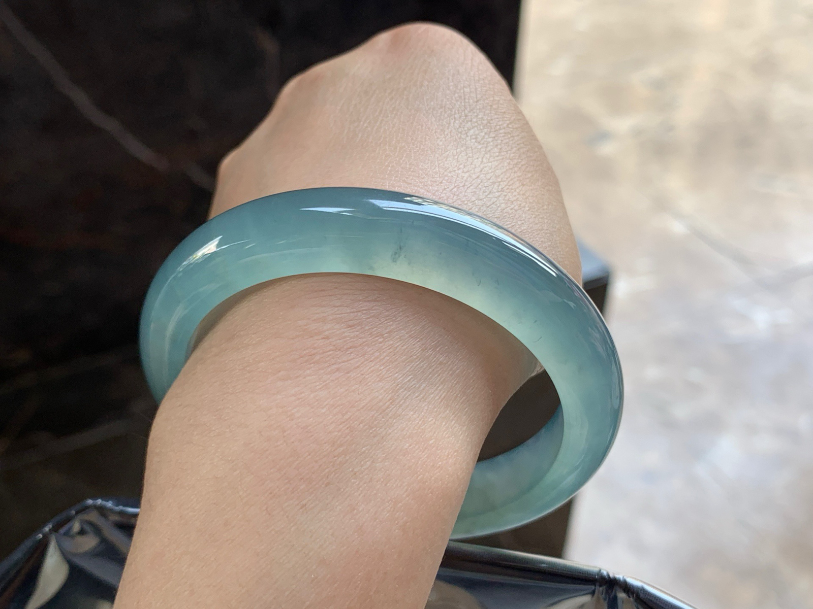 56-11.7-8.4

冰蓝手镯^_^冰透 起光