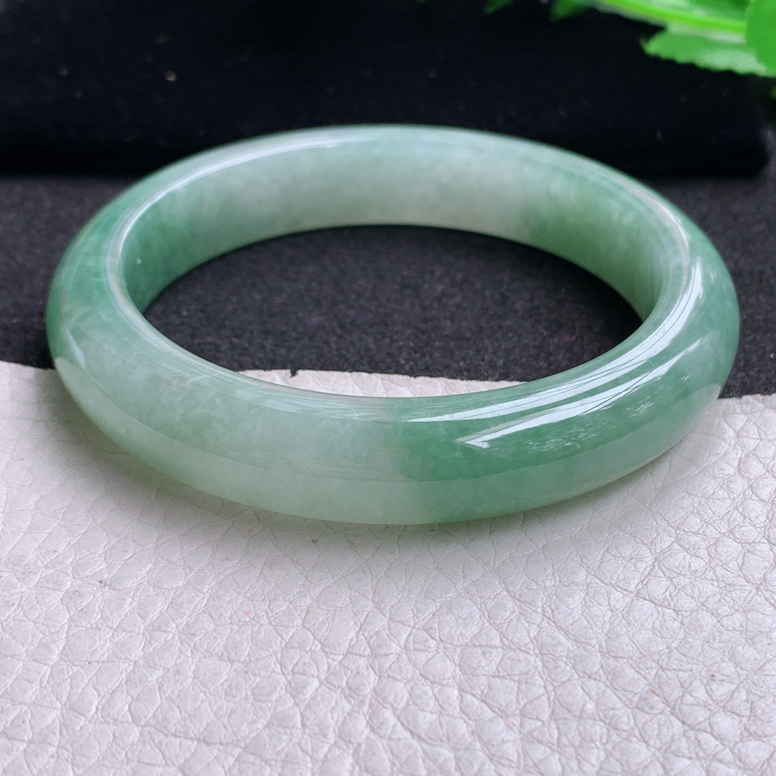 hh实拍58*12*8.7平安镯 天然缅甸翡翠A货玉手镯胶感清新宽边玉手环