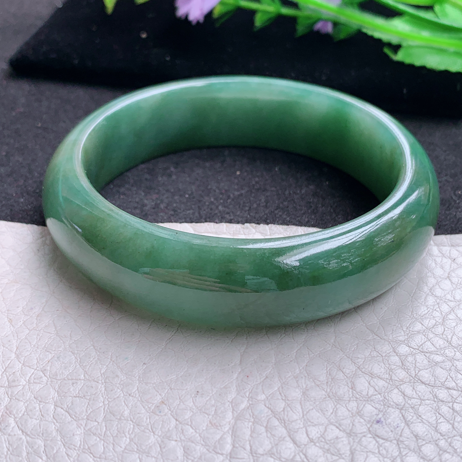 js实拍58*16.2*8.5轮胎镯 天然缅甸翡翠A货胶感满绿宽边玉手环
