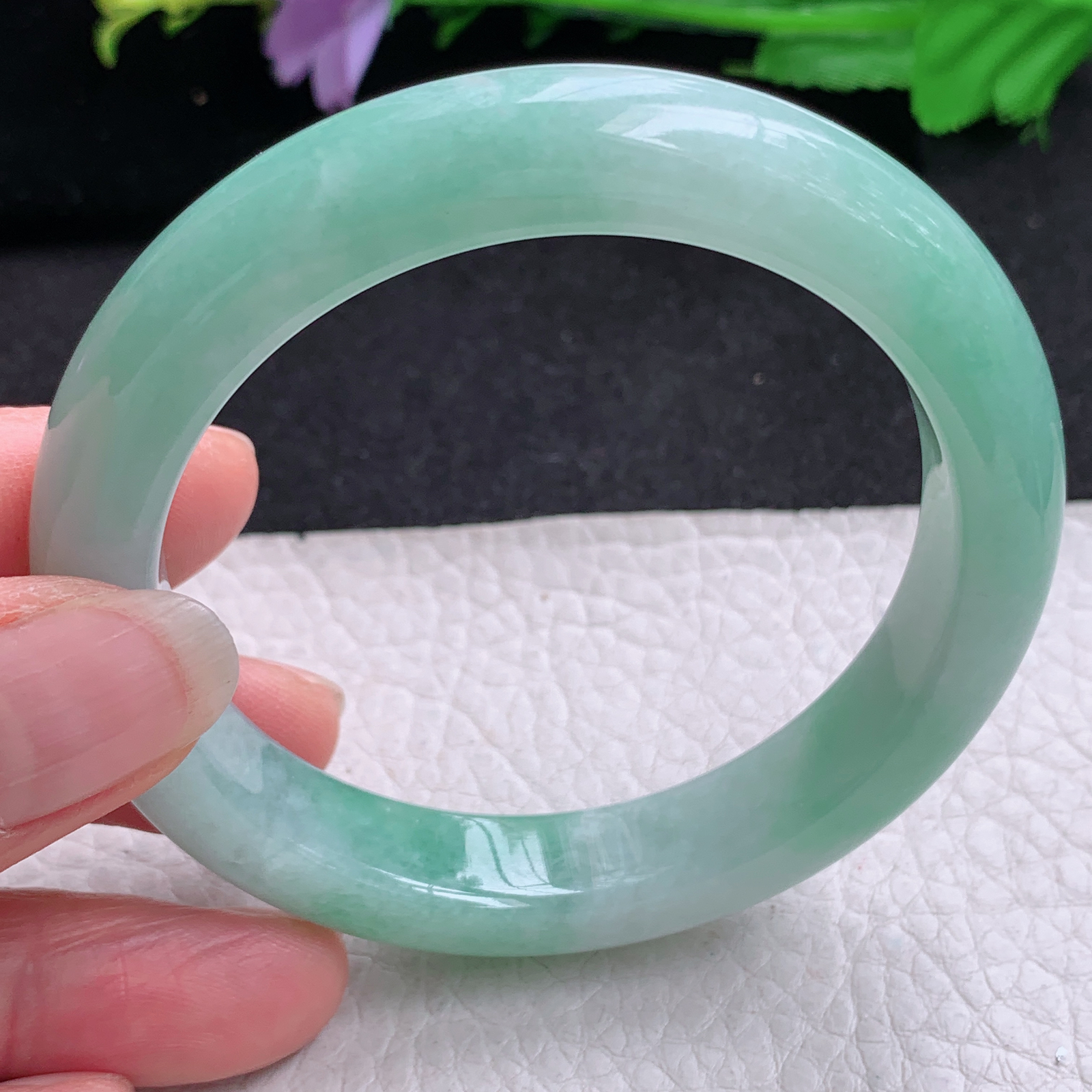 n实拍55*11.5*8.8平安镯 天然缅甸翡翠A货胶感飘绿清新年轻款宽边玉手环