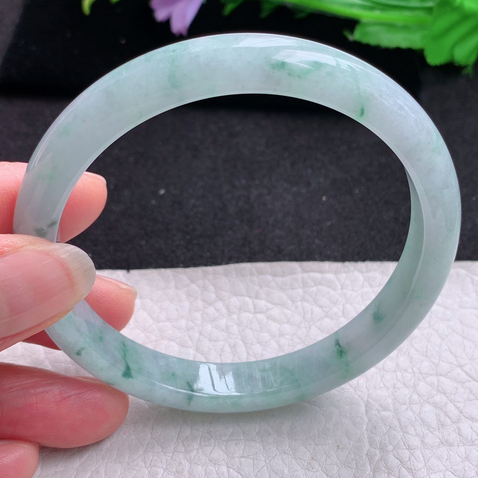 ee大圈口60*9.6*7平安镯 天然缅甸翡翠A货玉手镯细宽胶感飘花玉手环