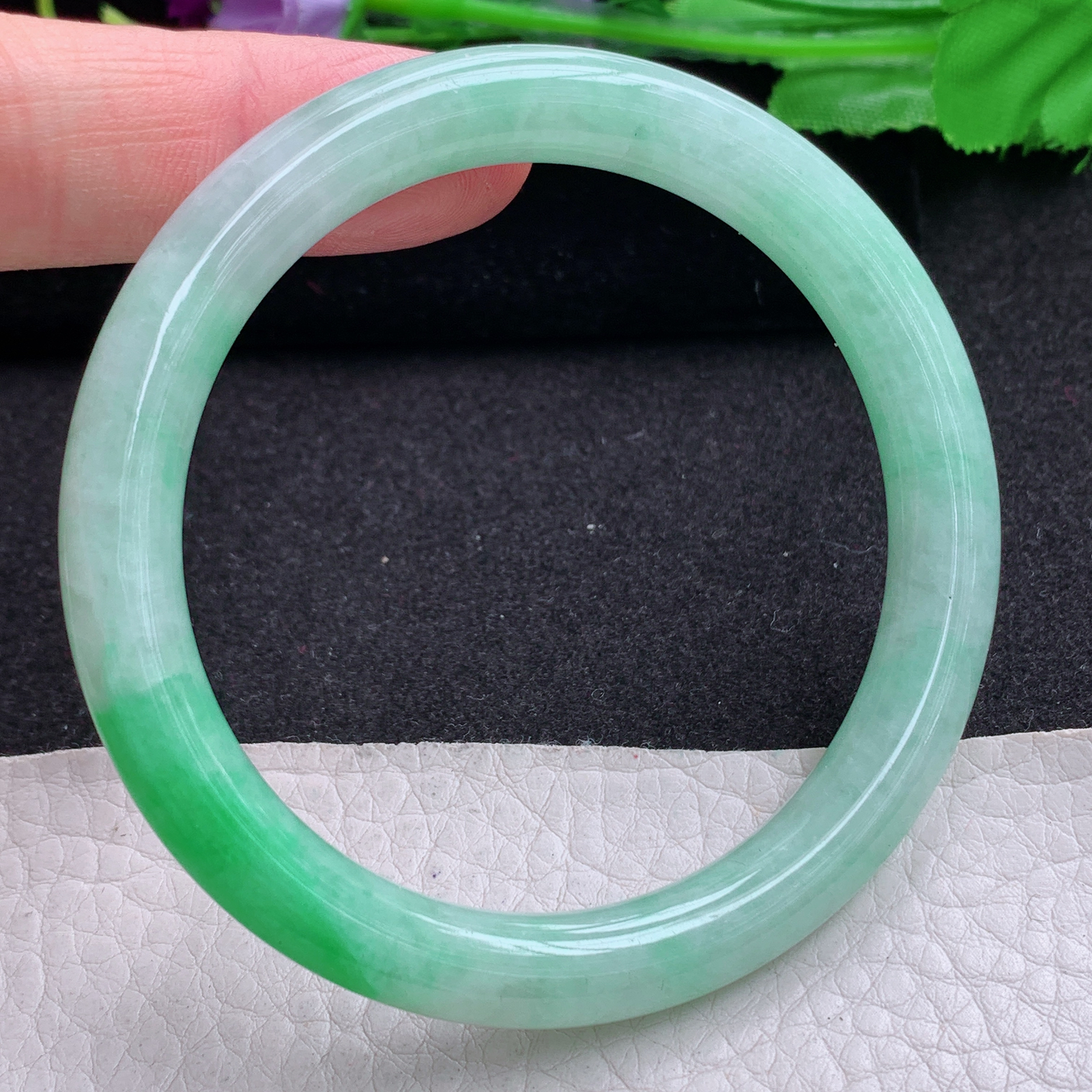 ay实拍54*7.7*8美人镯 天然缅甸翡翠A货玉手镯飘阳绿圆你条玉手环