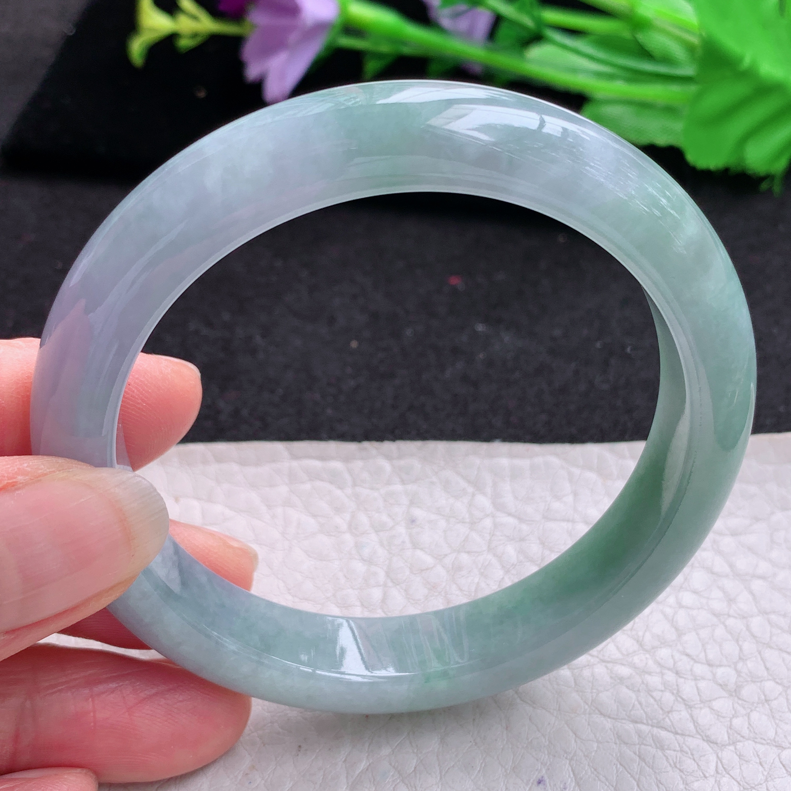 js实拍55.8*11.2*8.2平安镯 天然缅甸翡翠A货胶感春带彩韵味宽边玉手环