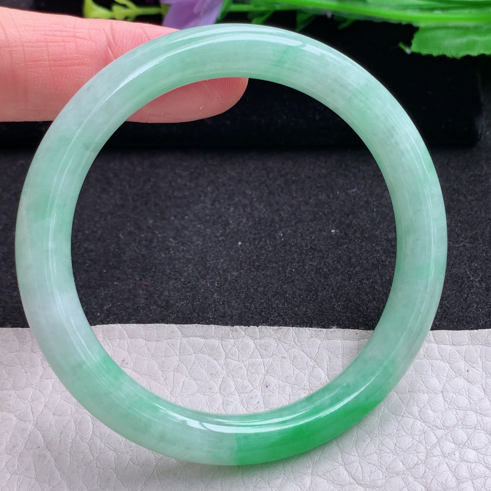 ay实拍54*7.7*8美人镯 天然缅甸翡翠A货玉手镯飘阳绿圆你条玉手环