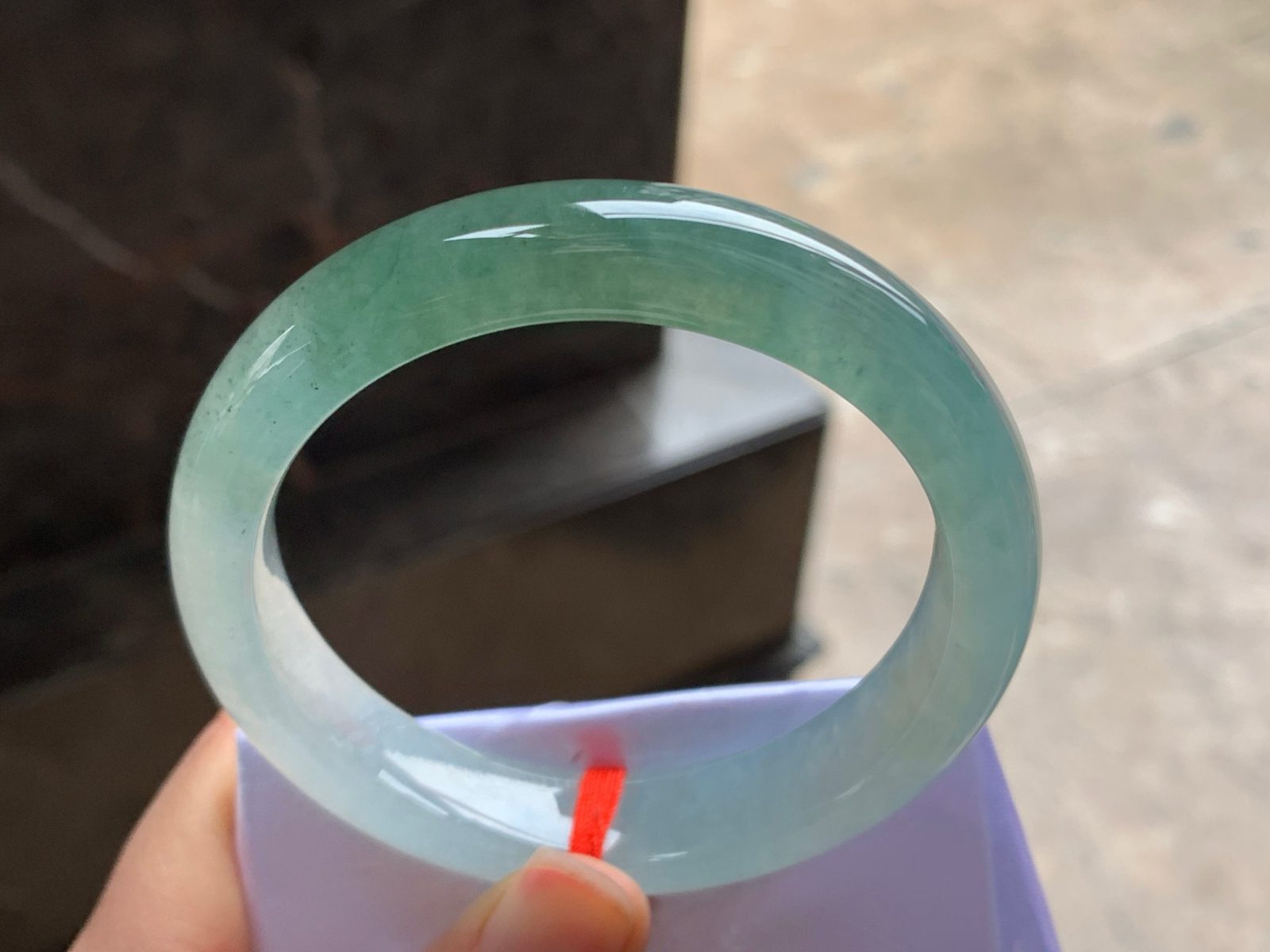 56-12.7-8.4

冰蓝水手镯^_^冰透 鲜艳