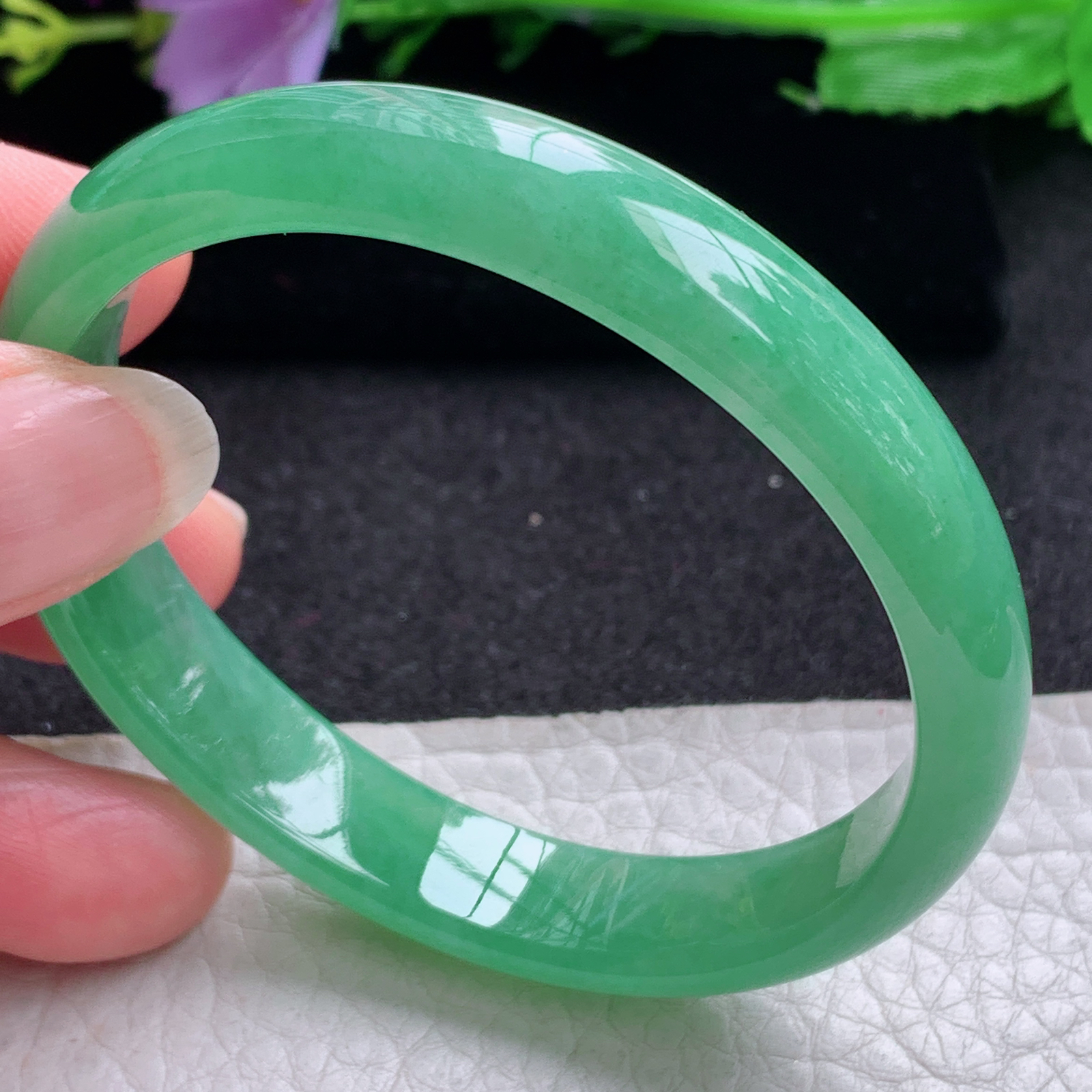 ss小圈口53*47*10.8*5.8贵妃镯 天然缅甸翡翠A货玉手镯冰绿蛋形宽边玉手环