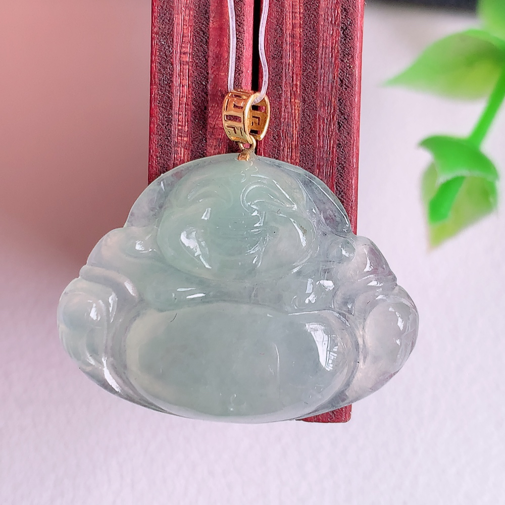 18k金扣冰润佛公挂件 玉质细腻  精雕弥勒佛，笑佛福耳垂肩，面相喜庆，开怀大笑，憨态可掬。惟妙惟肖，寓意福禄双全，吉祥美满，笑口常开 W49.7 尺寸：18-24.5-4.5mm