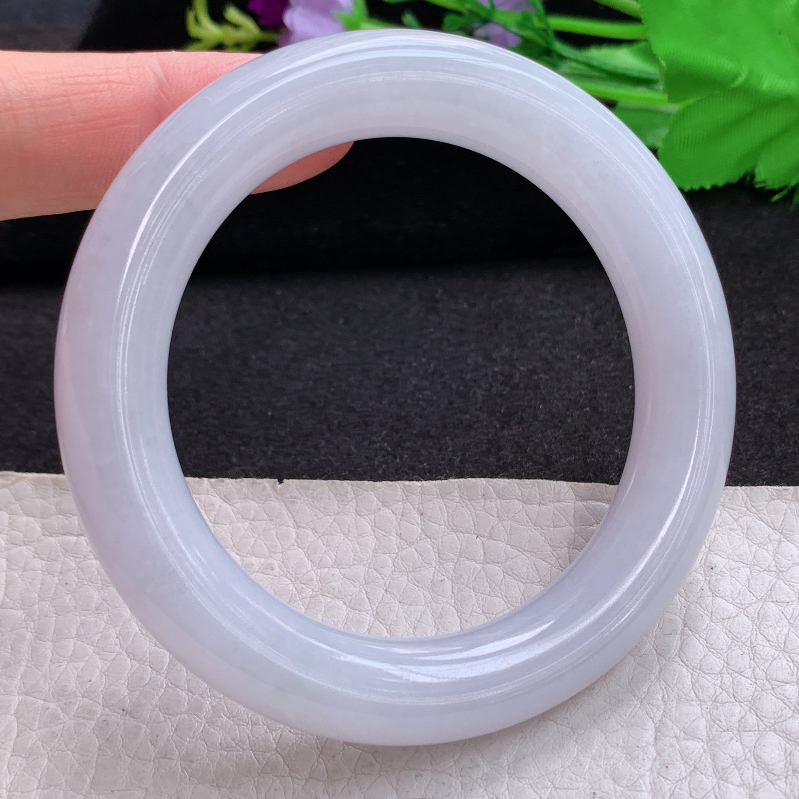 z实拍55*11.8*11.2美人镯 天然缅甸翡翠A货玉手镯淡紫底圆条玉手环