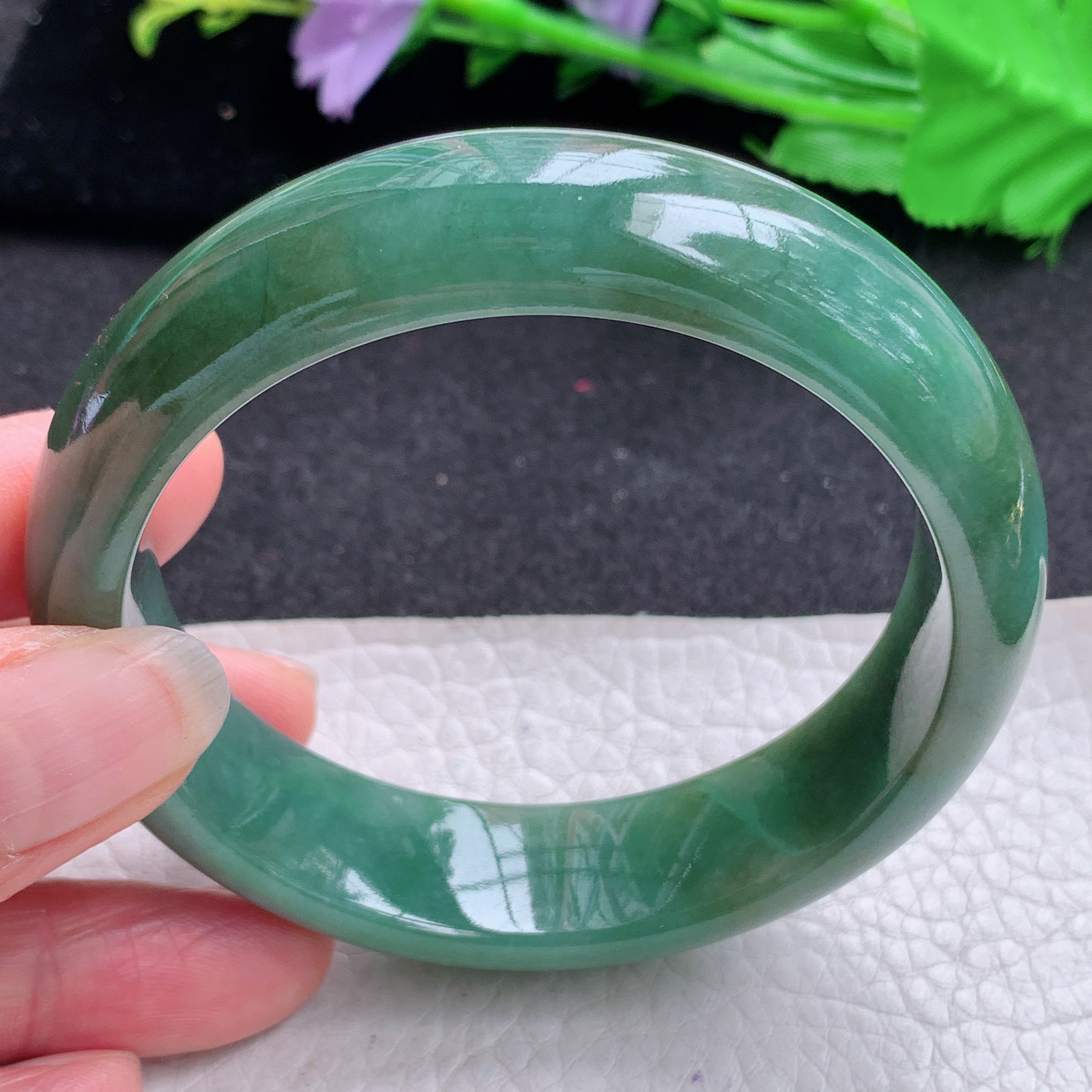 js实拍58*16.2*8.5轮胎镯 天然缅甸翡翠A货胶感满绿宽边玉手环