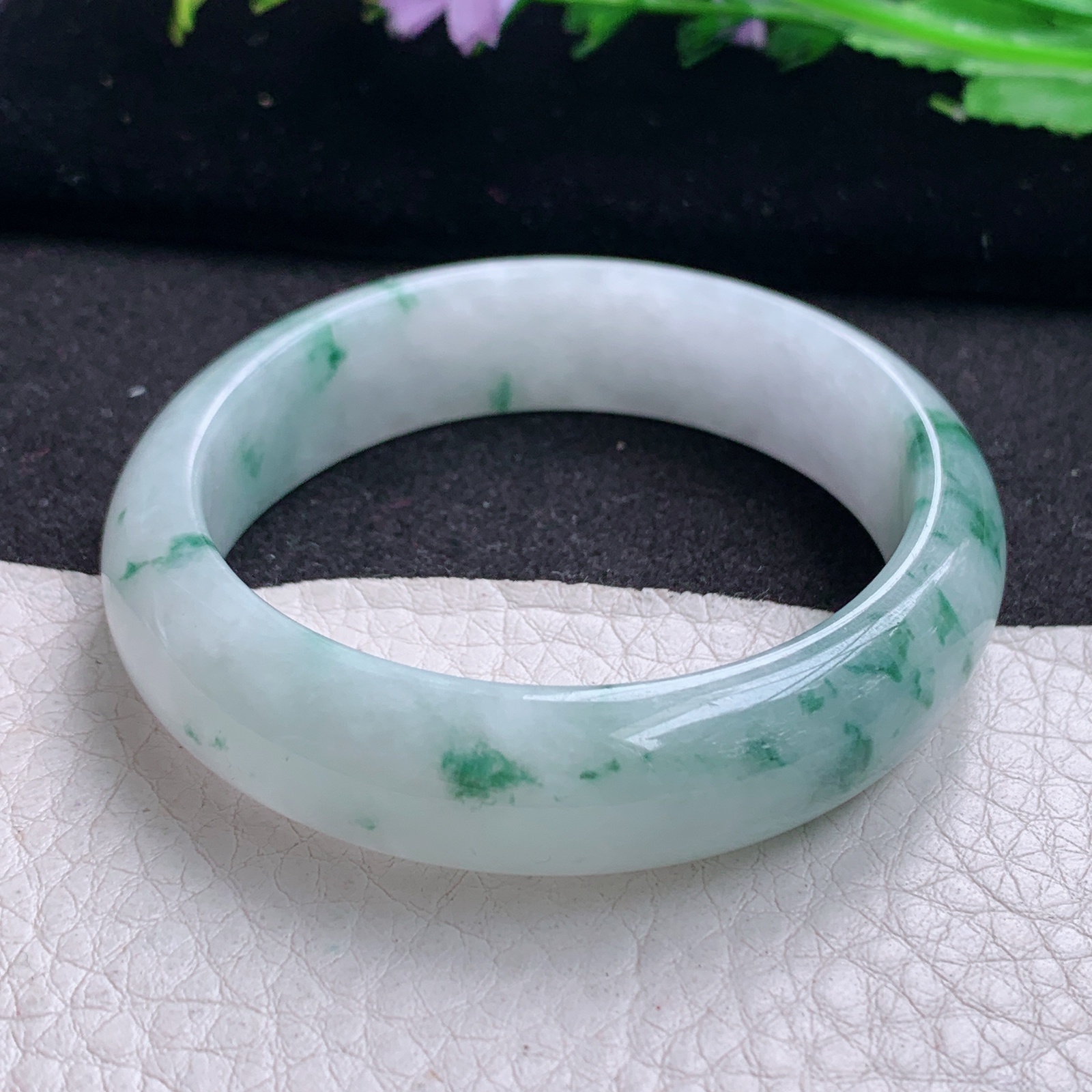 yw小圈口53.5*47.2*13.6*7贵妃镯 天然缅甸翡翠A货玉手镯胶感飘花蛋形玉手环