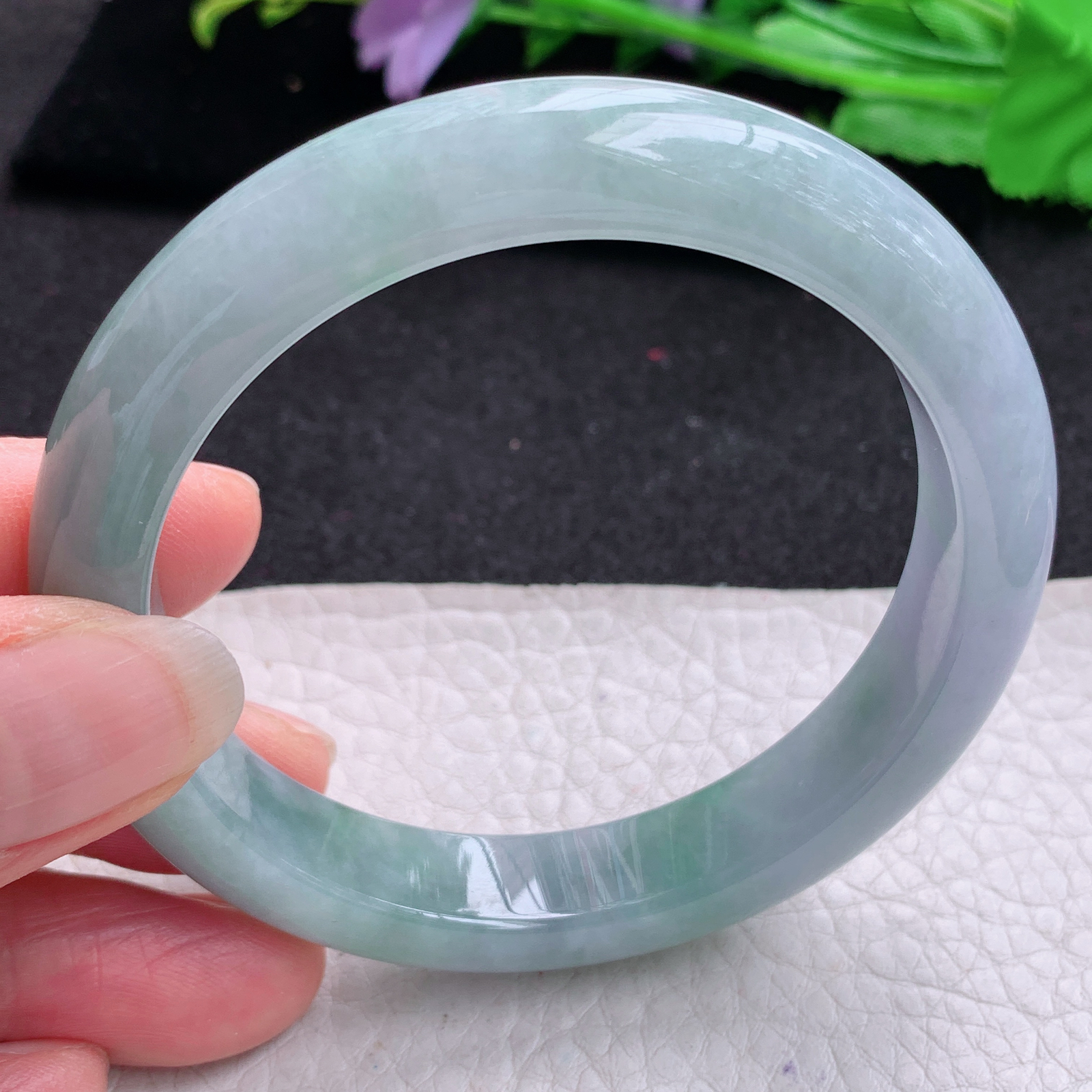 js实拍55.8*11.2*8.2平安镯 天然缅甸翡翠A货胶感春带彩韵味宽边玉手环