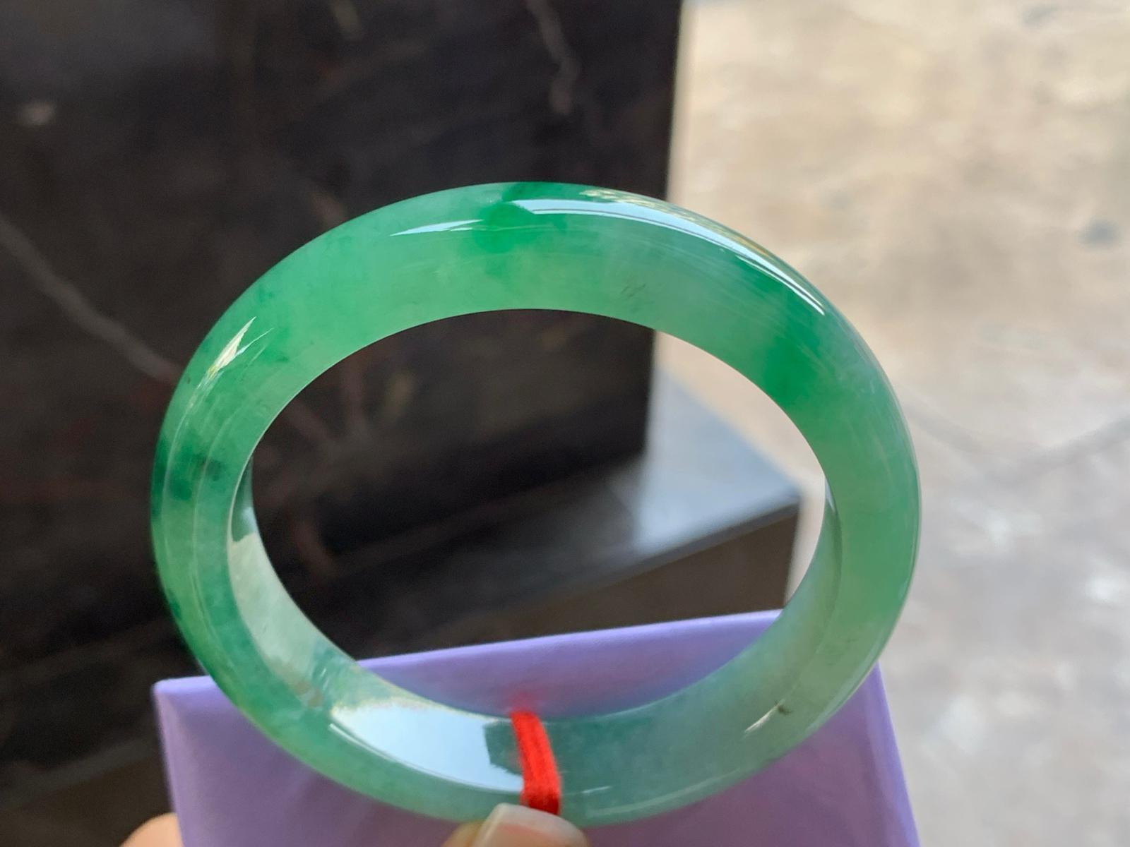 55-12.4-8.2

绿色手镯^_^颜色好看