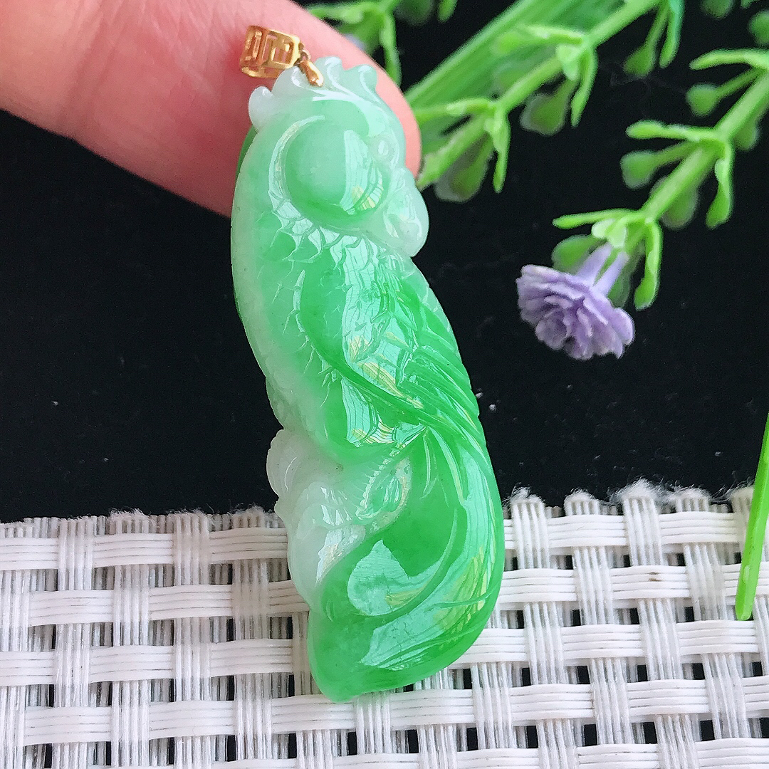 实拍A货翡翠43.5/15.6/8.5老坑18k金镶嵌辣阳绿鹦鹉吊坠翡翠挂件