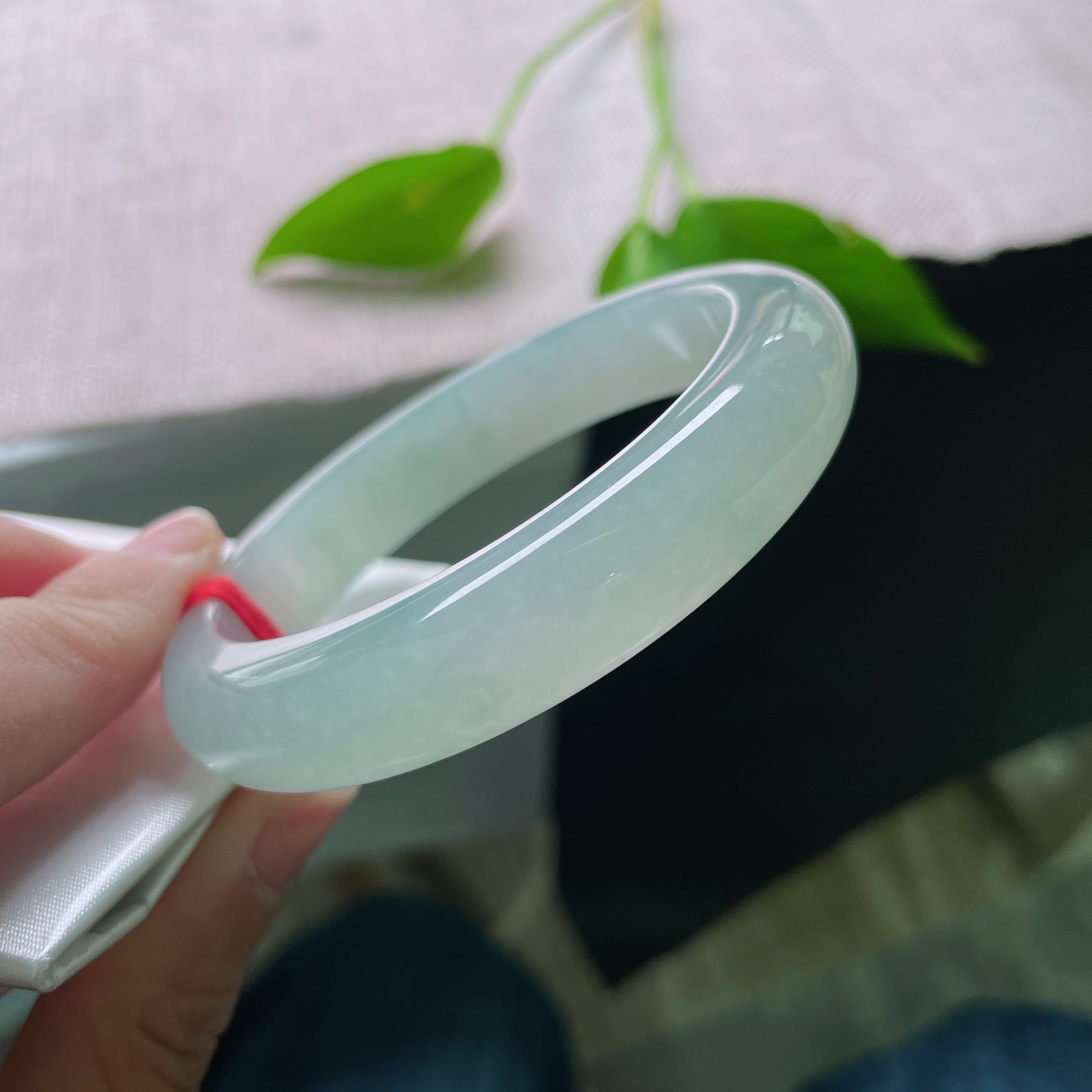 56.2/12.4/8.7晴绿底正圈，冰润，绿水含沁，福泽绵长温柔了时光，完美