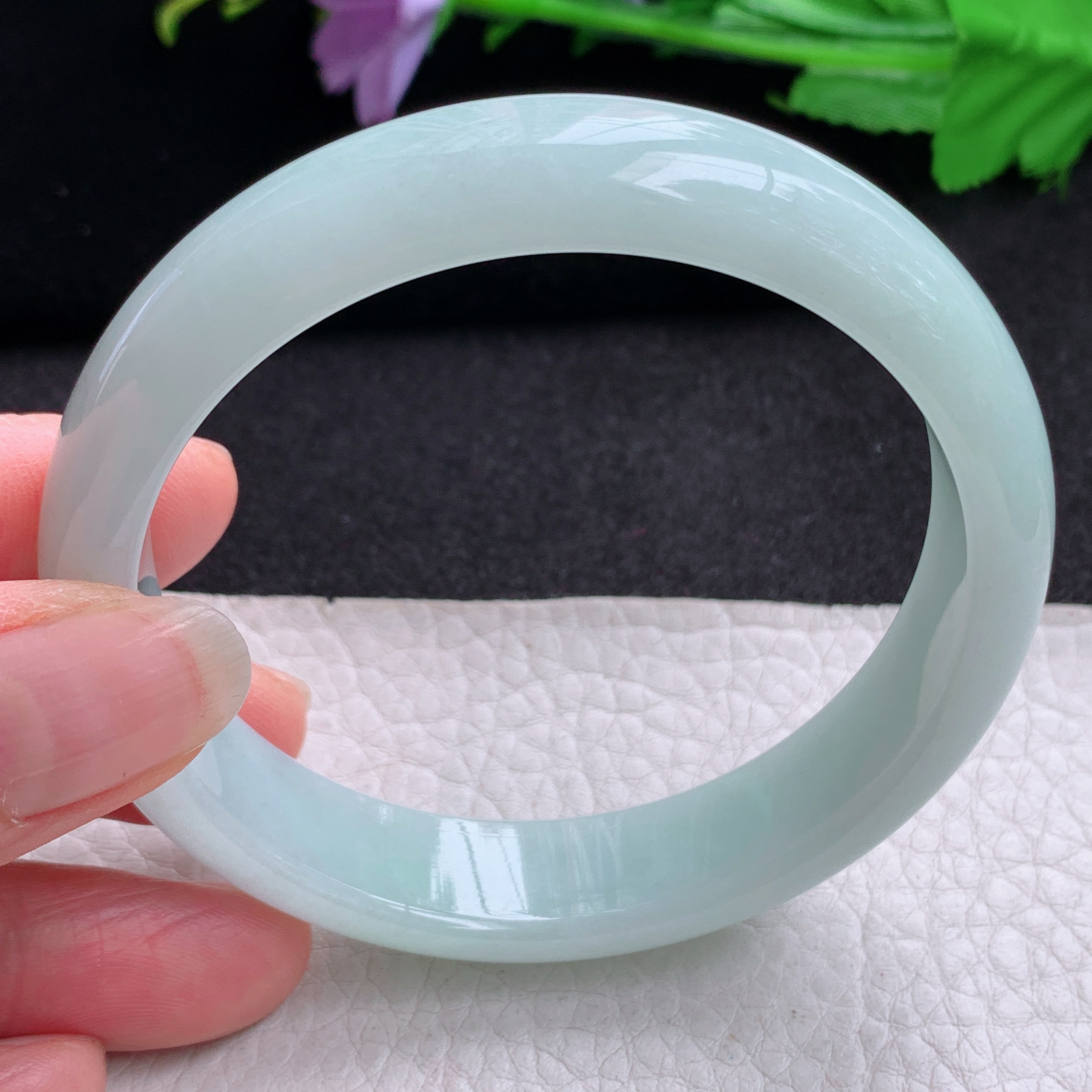 nr大圈口60*14*7.4平安镯 天然缅甸翡翠A货玉手镯浅绿胶感宽边玉手环