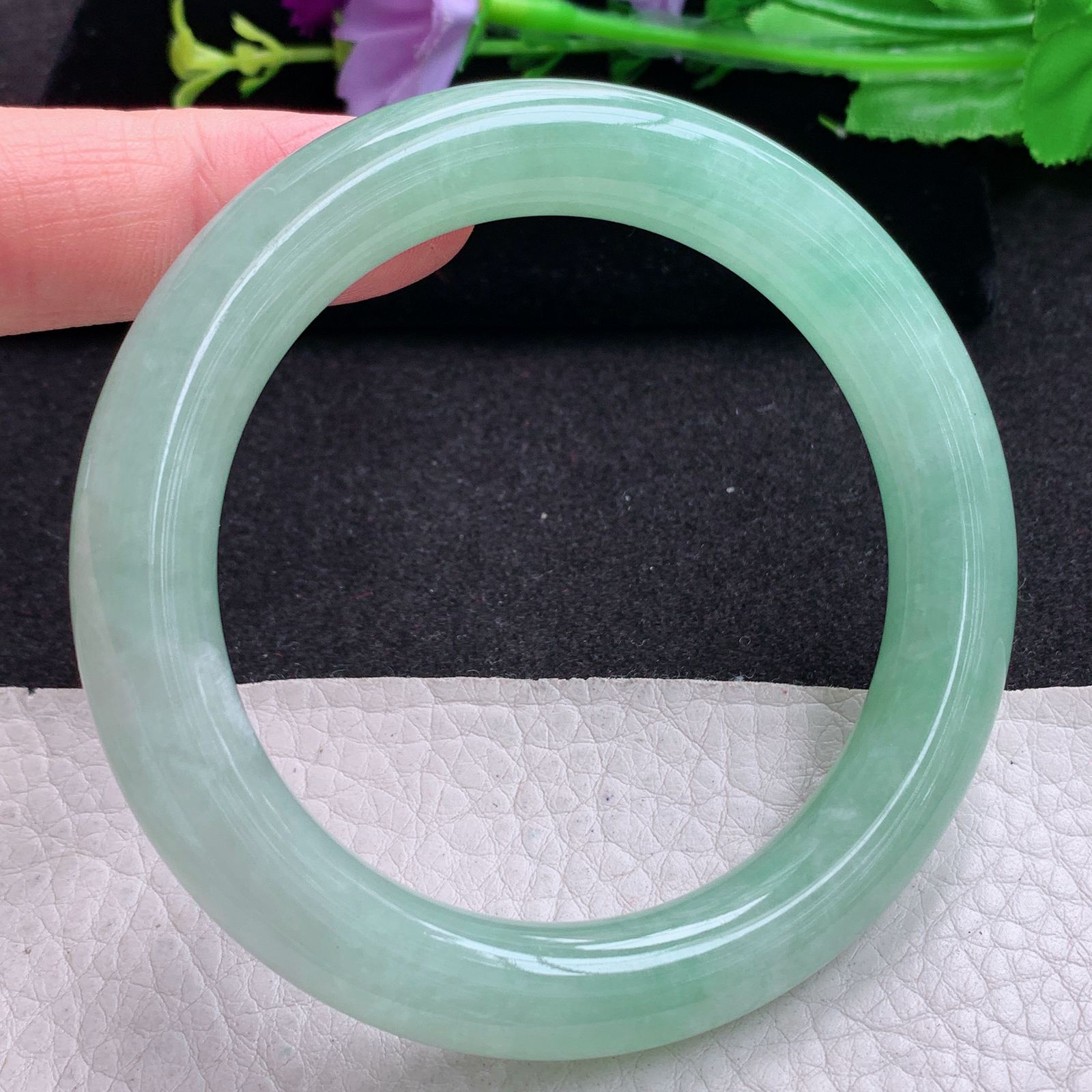 yw 实拍56.5*10.3美人镯 天然缅甸翡翠A货玉手镯冰甜绿圆条玉手环