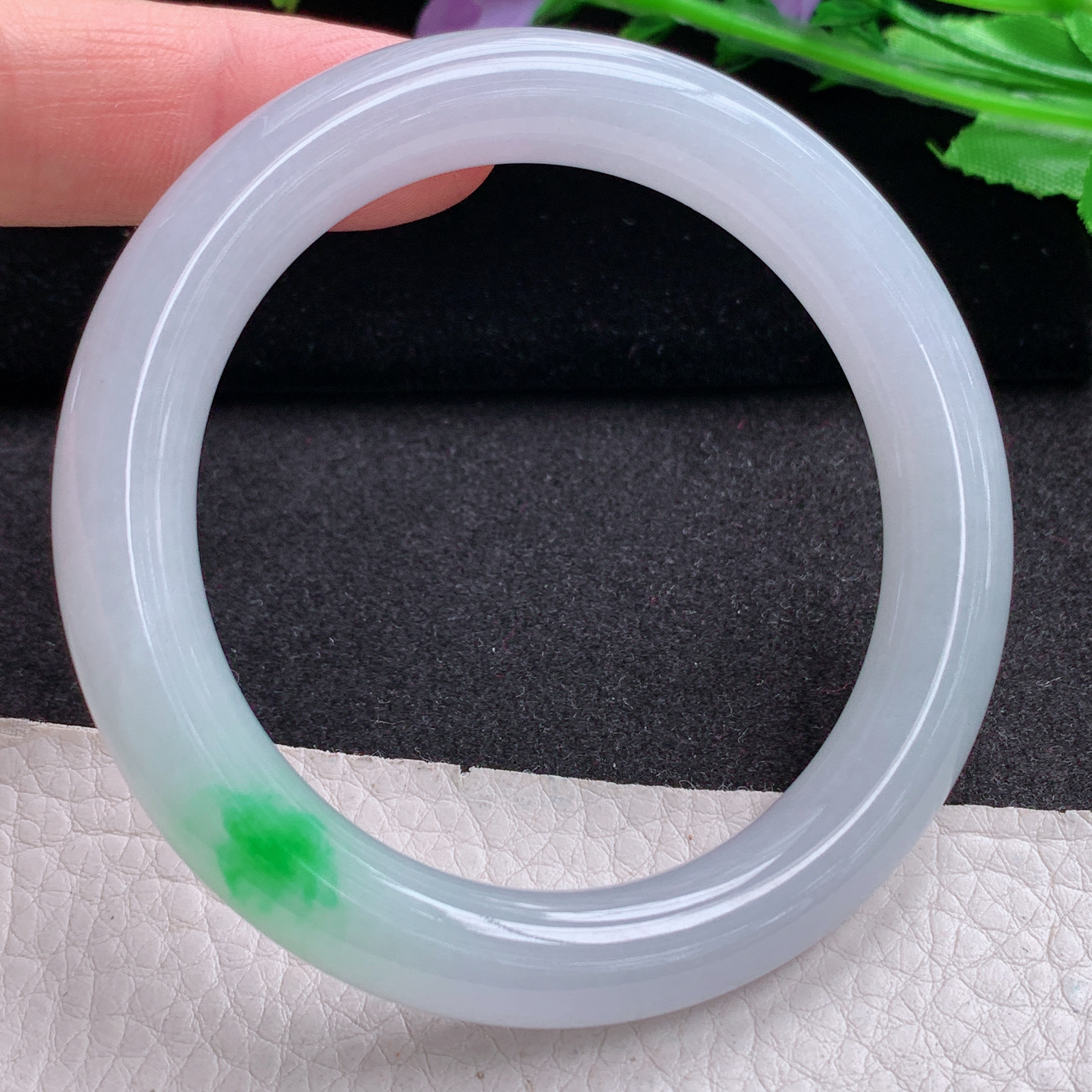 xo实拍54.5*9.8美人镯 天然缅甸翡翠A货玉手镯冰润白底青圆条玉手环