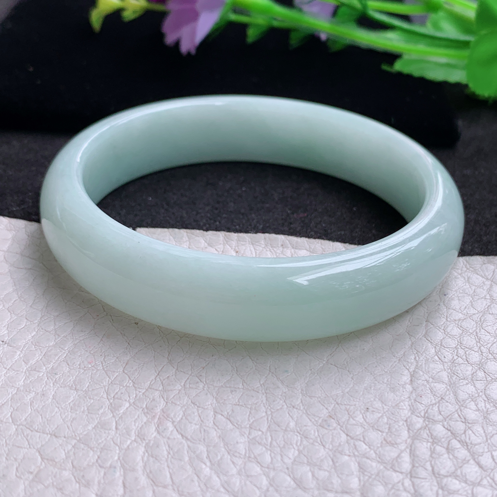 nr大圈口60*14*7.4平安镯 天然缅甸翡翠A货玉手镯浅绿胶感宽边玉手环