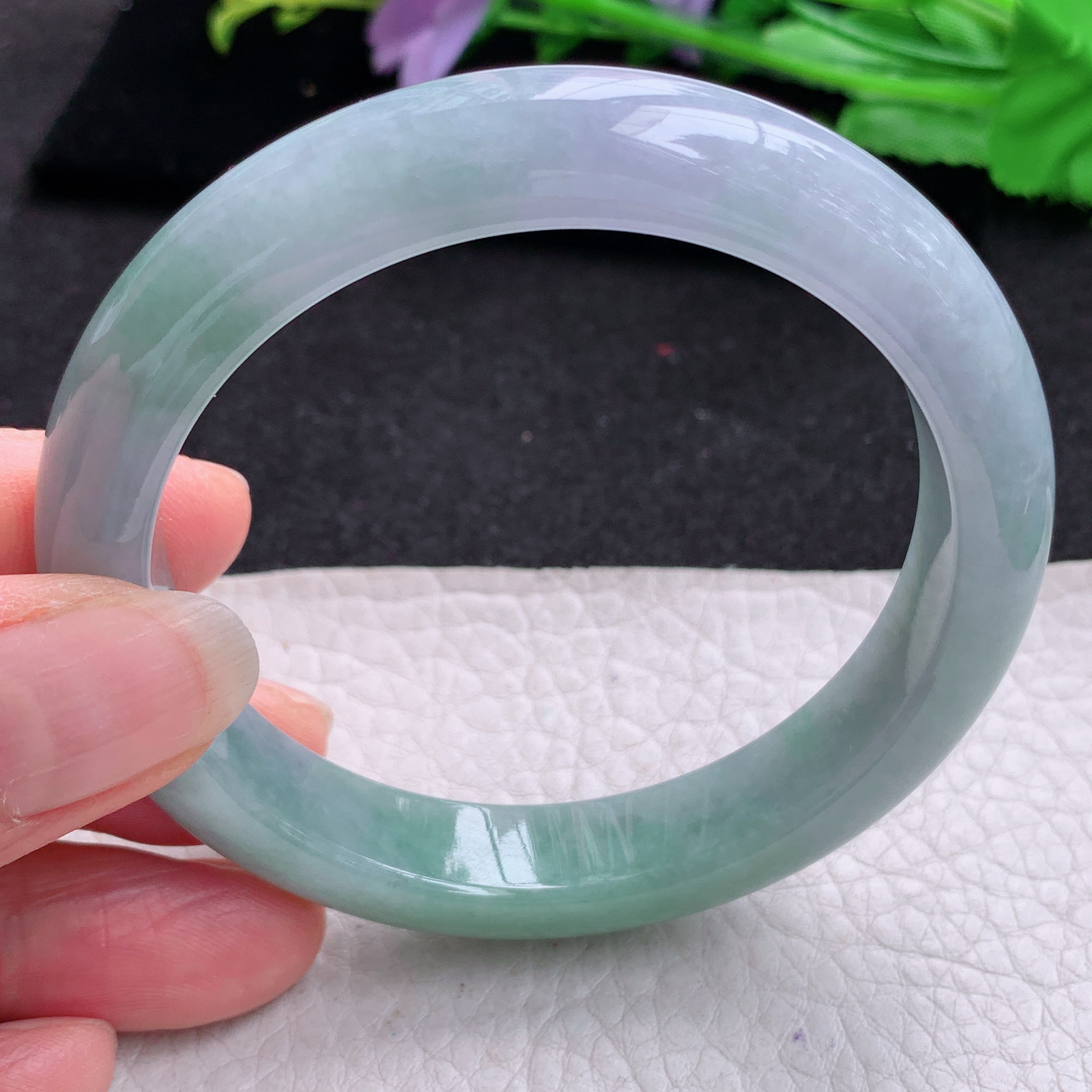 js实拍55.8*11.2*8.2平安镯 天然缅甸翡翠A货胶感春带彩韵味宽边玉手环