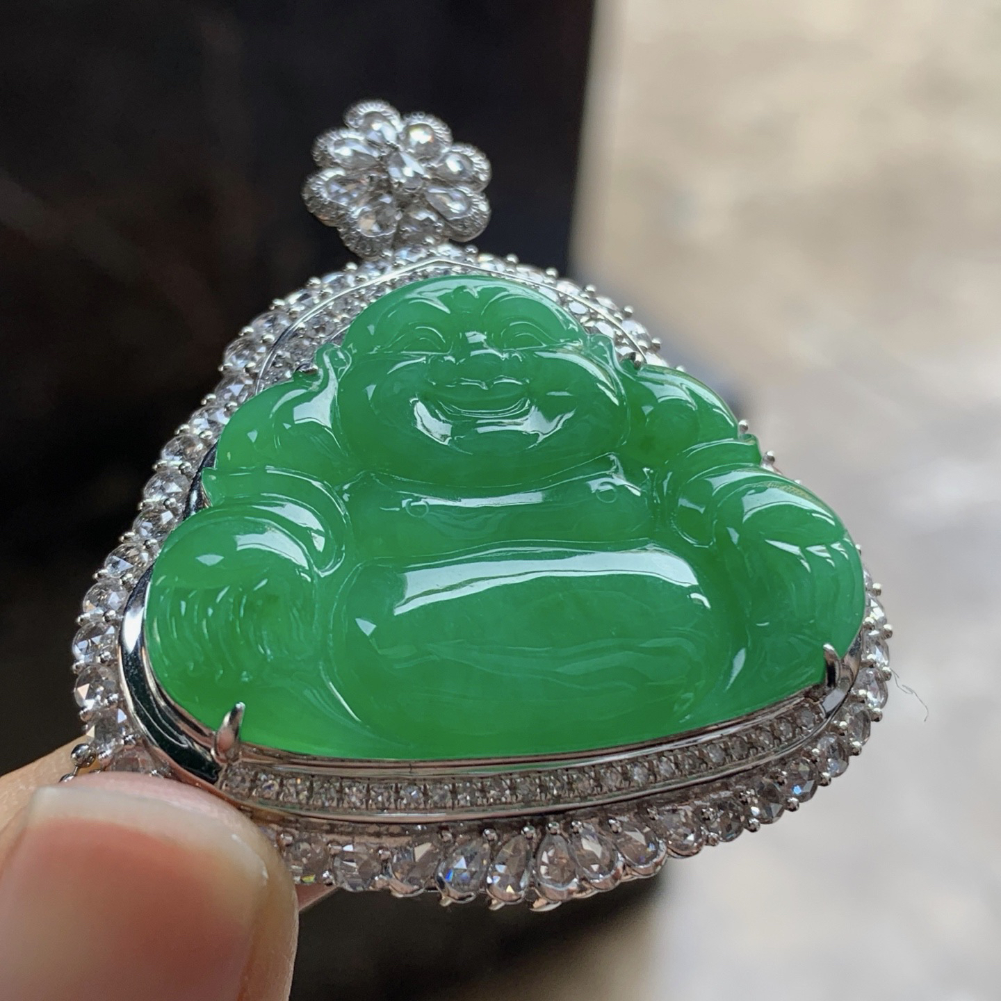 金钻镶嵌绿色佛公^_^颜色鲜艳