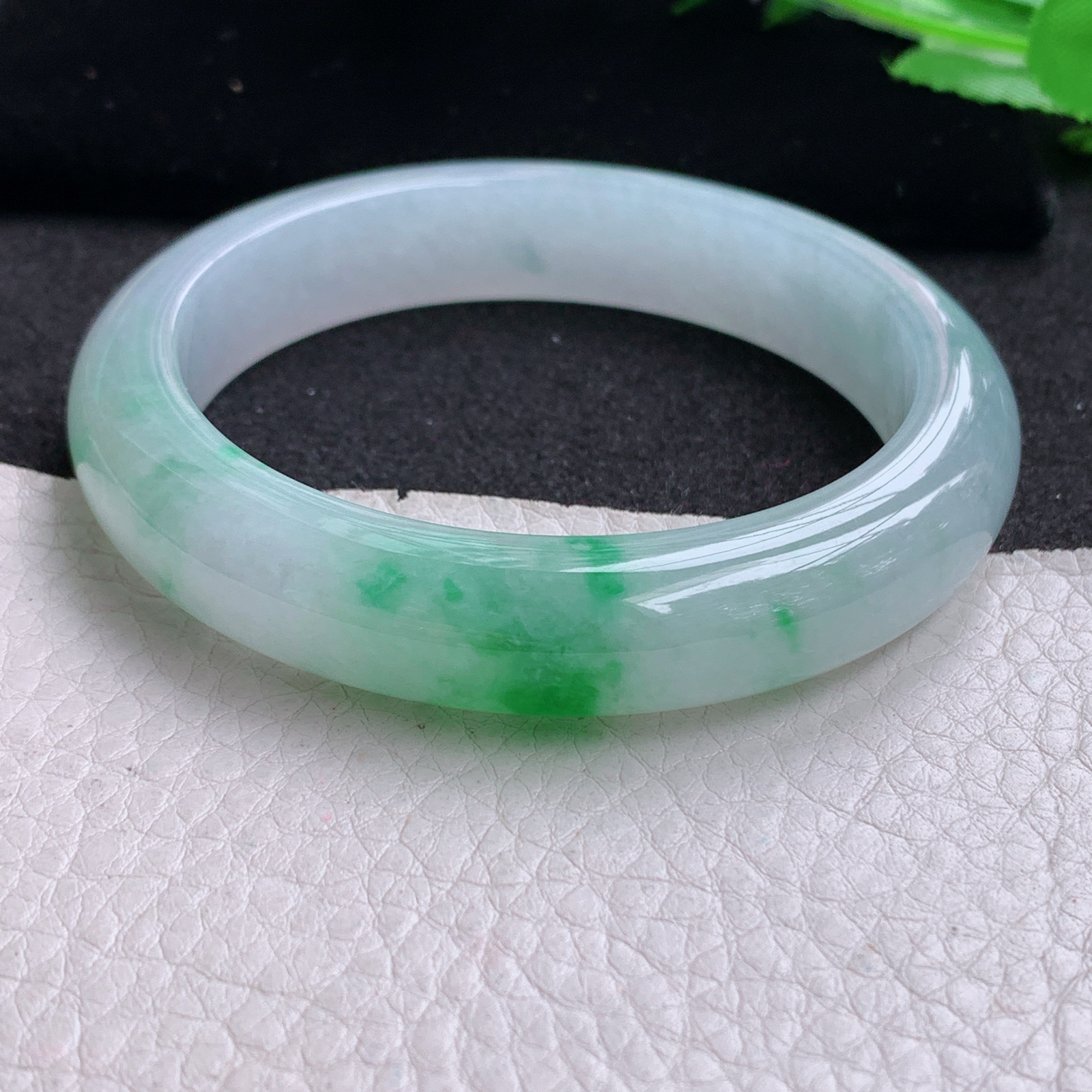 xo实拍58*12.5*8.8平安镯 天然缅甸翡翠A货玉手镯冰润白底青宽边玉手环