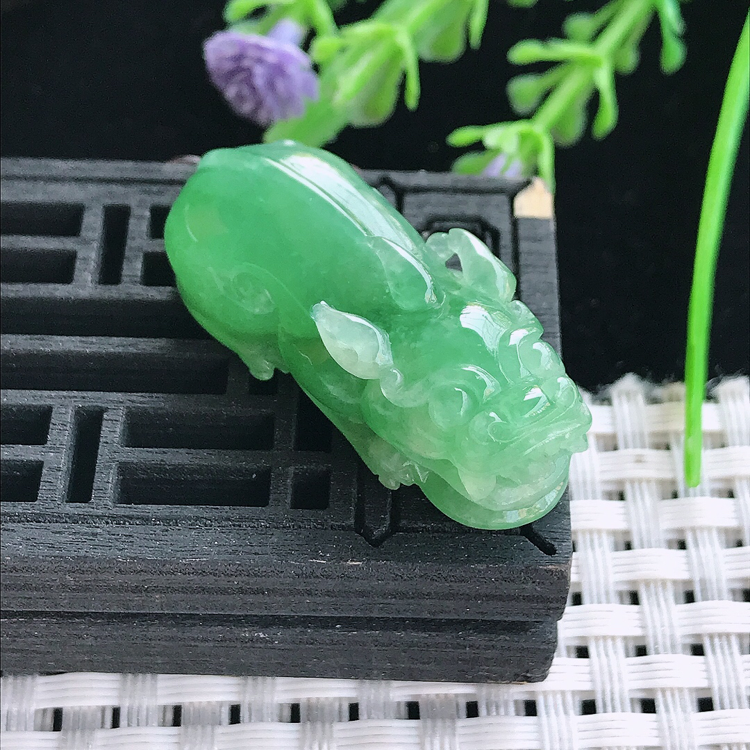 实拍A货翡翠35/14.7/10.6老坑冰胶水灵满绿貔貅吊坠翡翠挂件