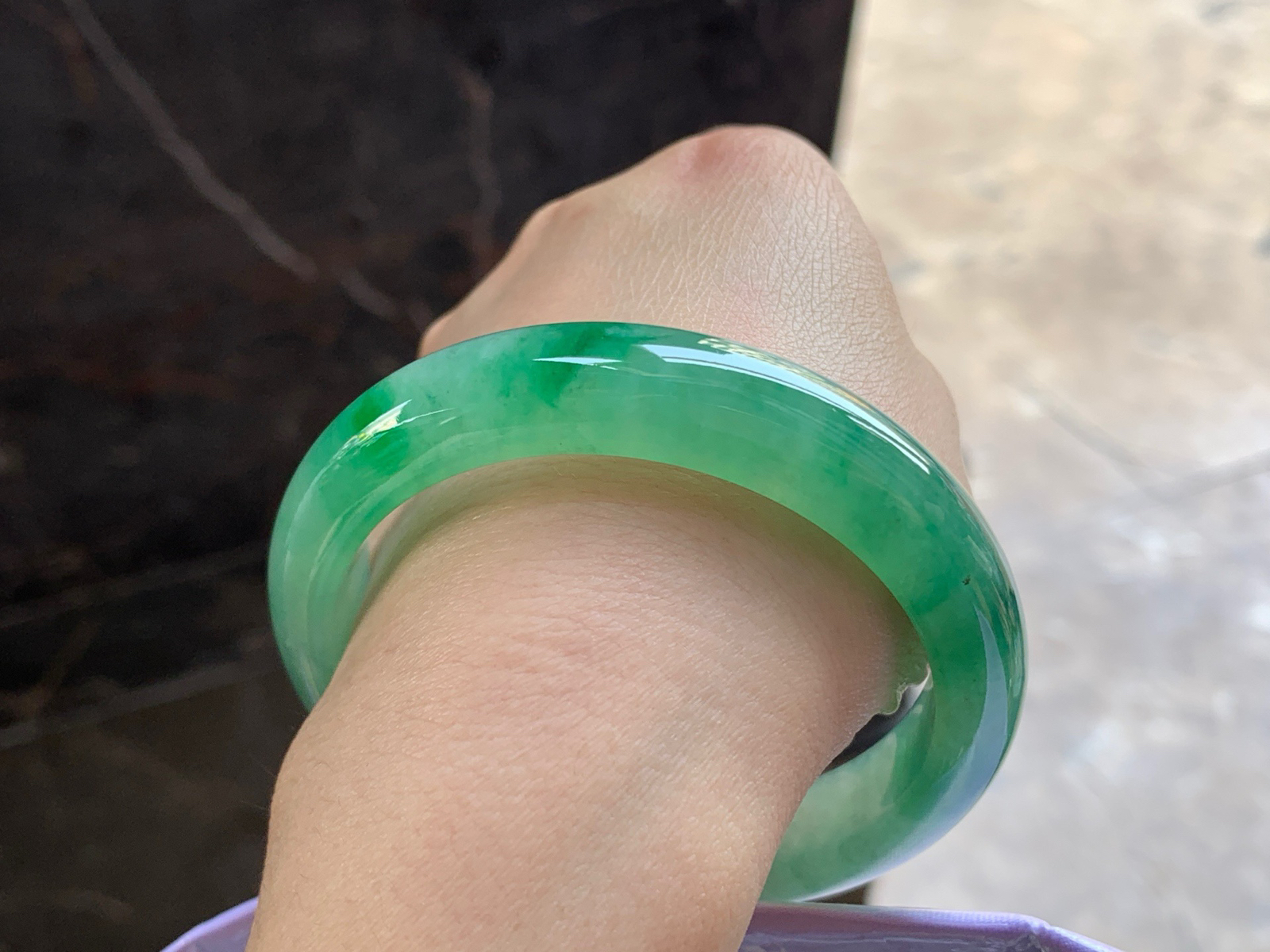 55-12.4-8.2

绿色手镯^_^颜色好看