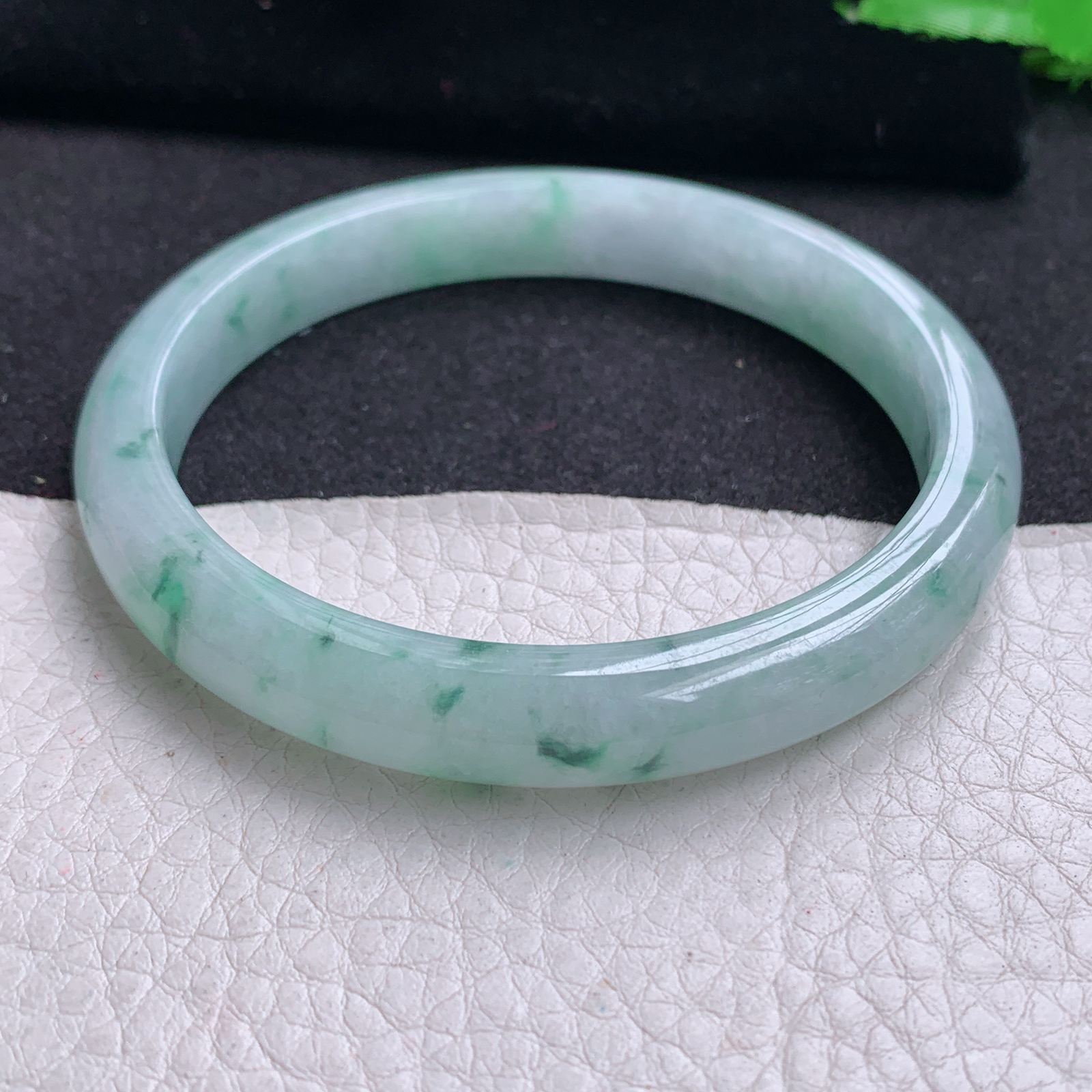 ee大圈口60*9.6*7平安镯 天然缅甸翡翠A货玉手镯细宽胶感飘花玉手环