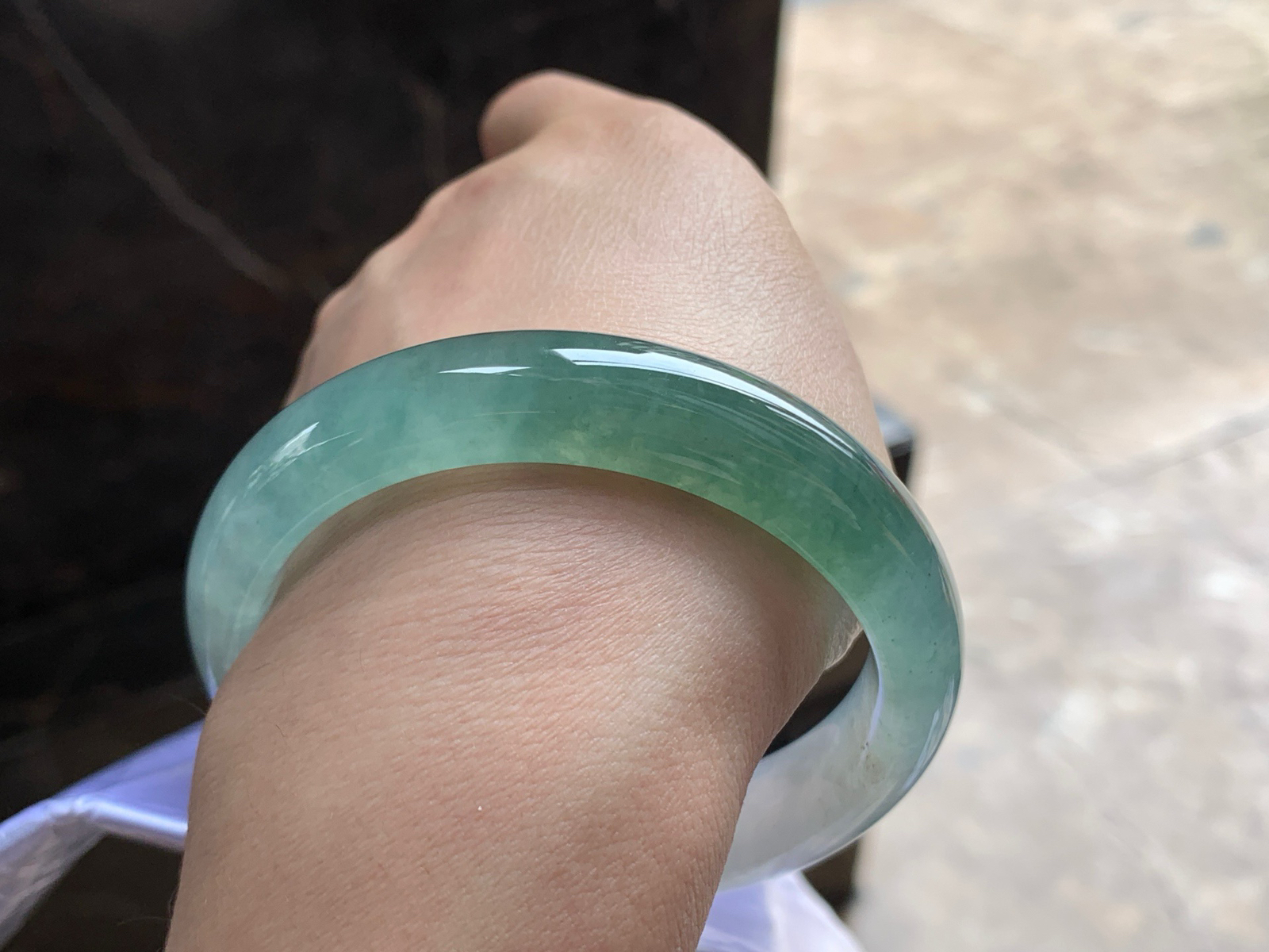 56-12.7-8.4

冰蓝水手镯^_^冰透 鲜艳