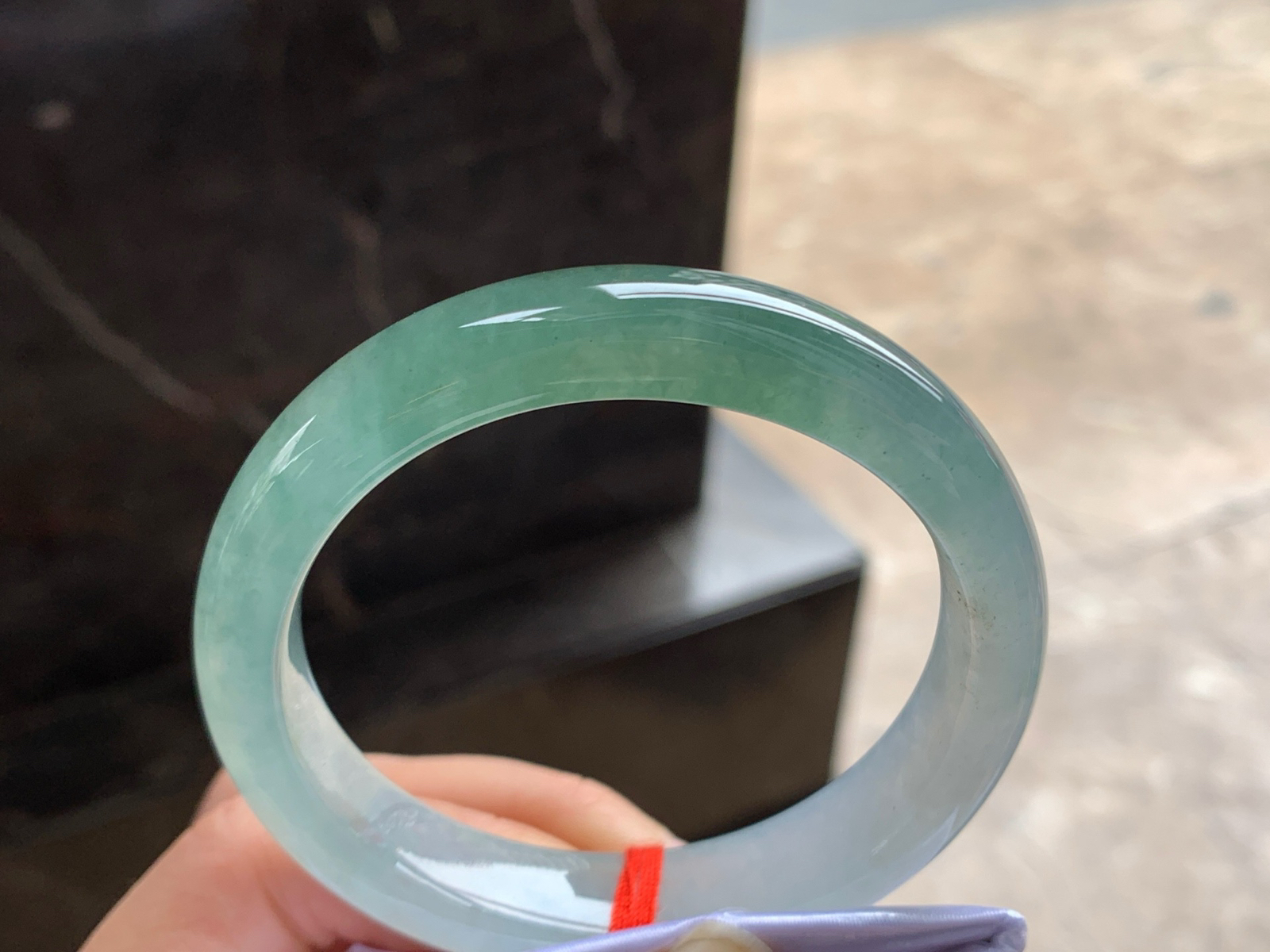 56-12.7-8.4

冰蓝水手镯^_^冰透 鲜艳