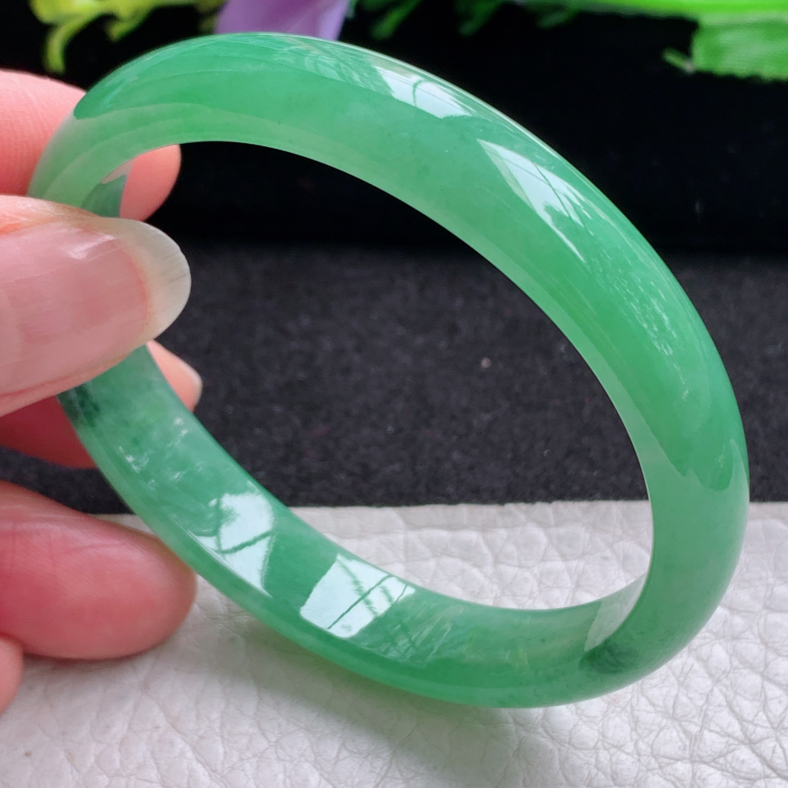ss小圈口53*47*10.8*5.8贵妃镯 天然缅甸翡翠A货玉手镯冰绿蛋形宽边玉手环
