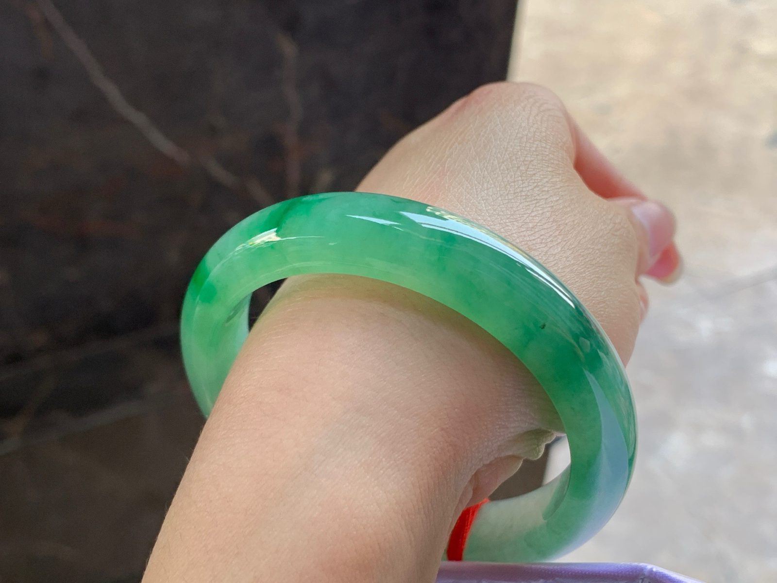 55-12.4-8.2

绿色手镯^_^颜色好看