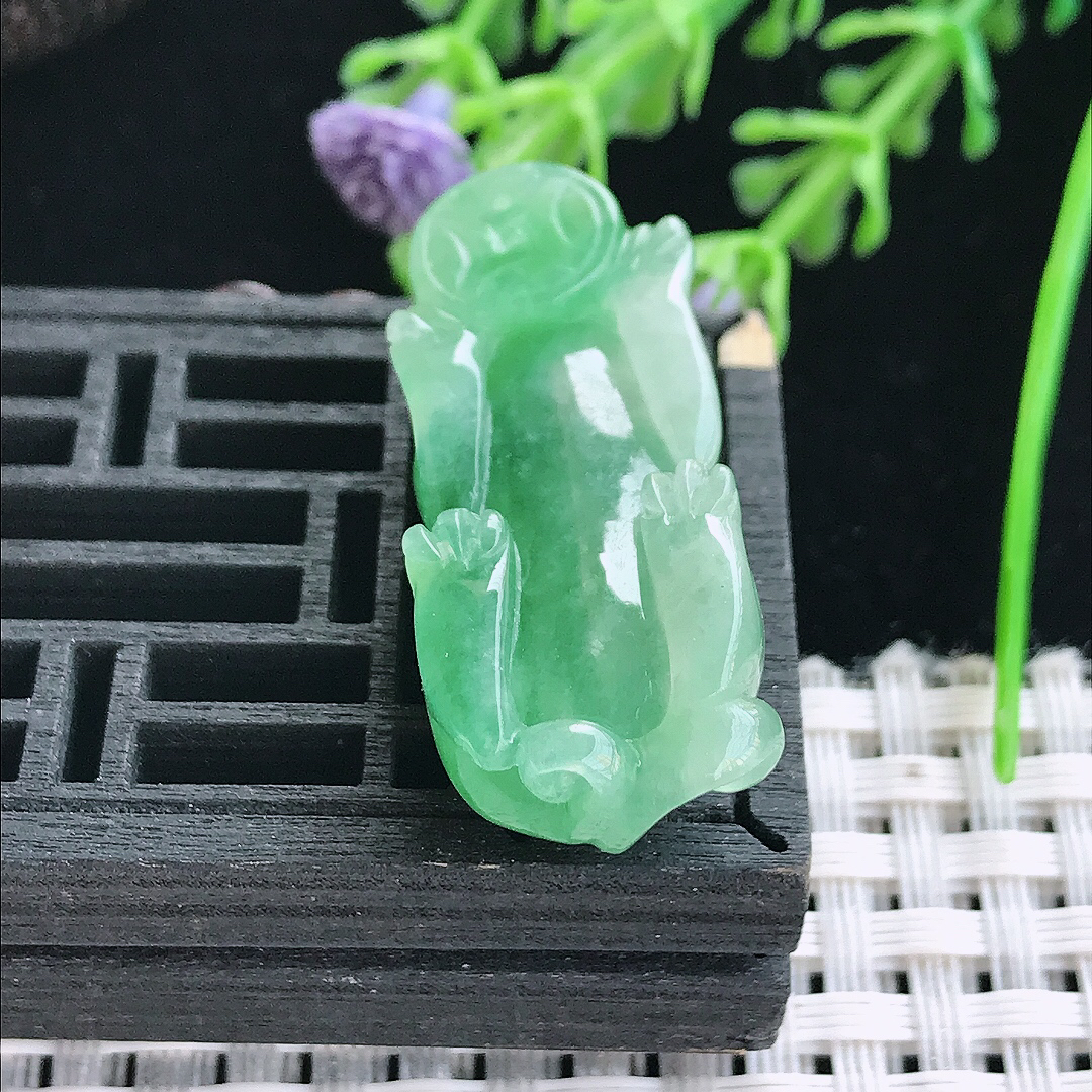 实拍A货翡翠35/14.7/10.6老坑冰胶水灵满绿貔貅吊坠翡翠挂件