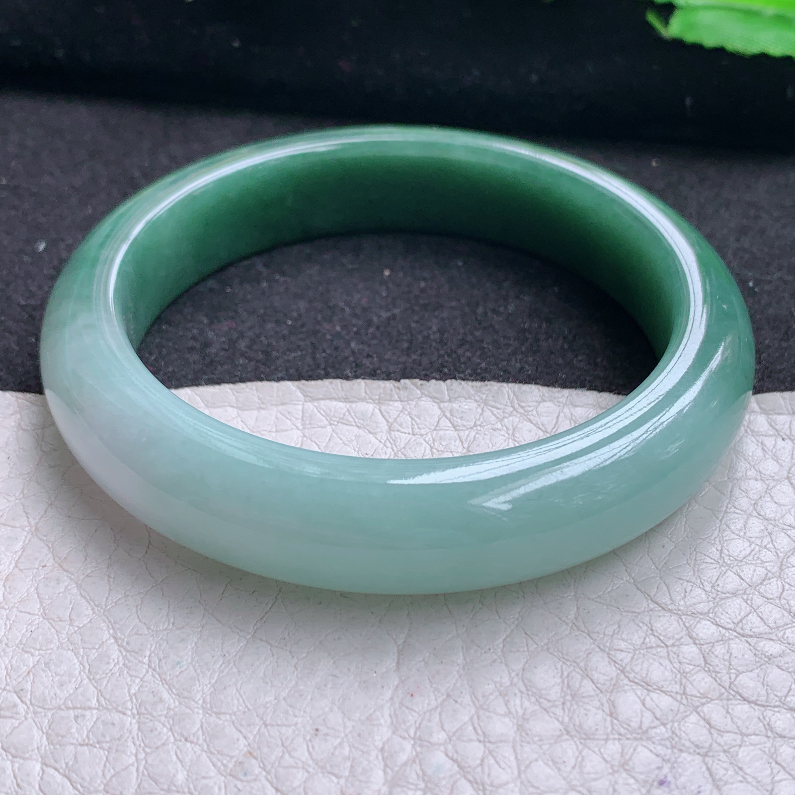 js实拍54*12*8.3招财镯 天然缅甸翡翠A货玉手镯胶感半山半水宽边玉手环