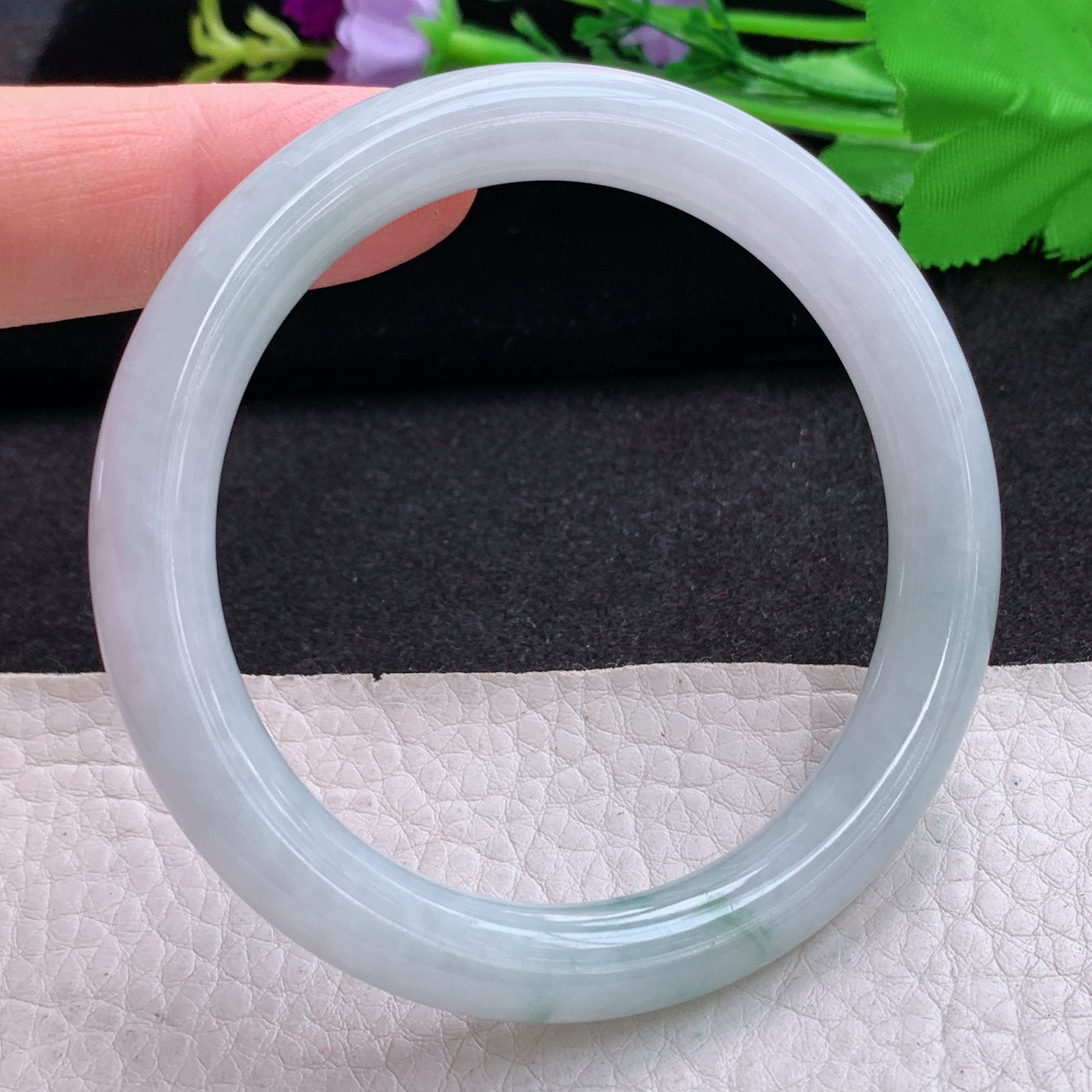 z实拍55*8.6*8.5美人镯 天然缅甸翡翠A货玉手镯飘花圆条玉手环