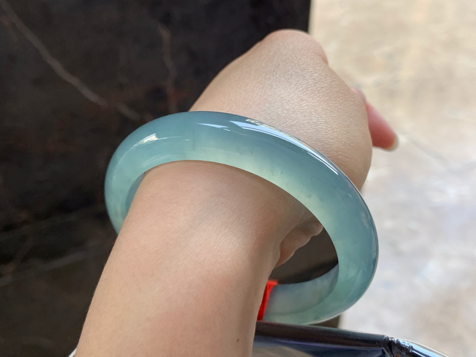 56-11.7-8.4

冰蓝手镯^_^冰透 起光