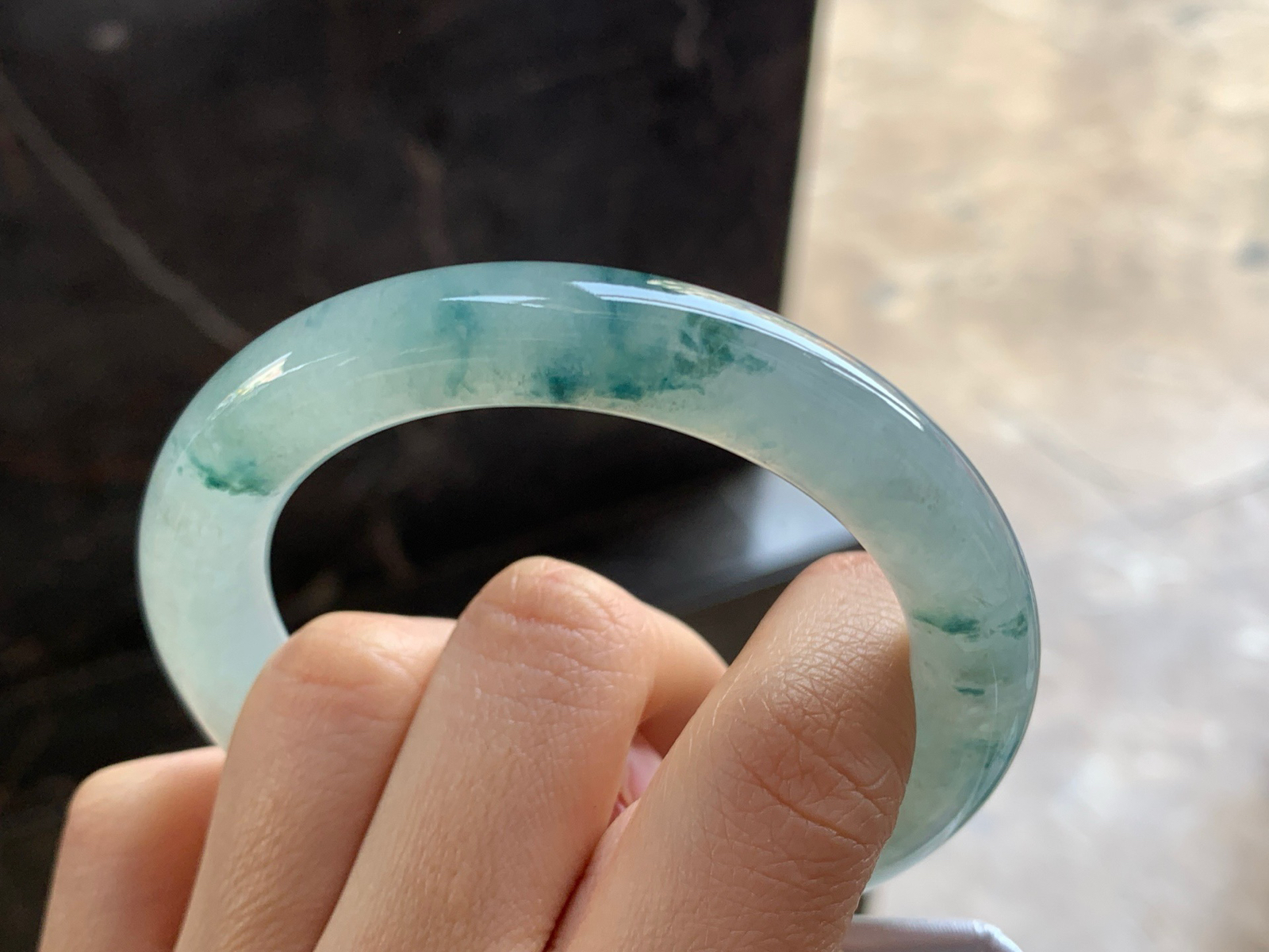 55-10.2

蓝花圆条手镯^_^飘花灵韵