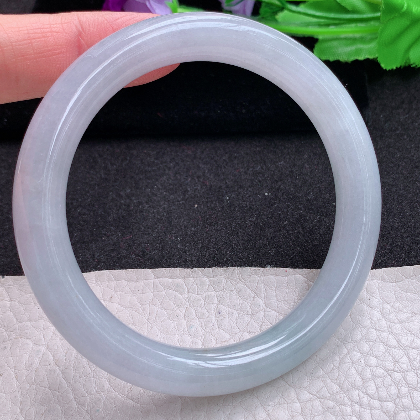 yw 大圈口60*10美人镯 天然缅甸翡翠A货玉手镯胶感纯美圆条玉手环