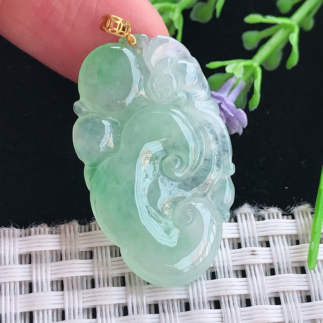 实拍A货翡翠34/20/5老坑18k金镶嵌冰晴绿如意吊坠翡翠挂件