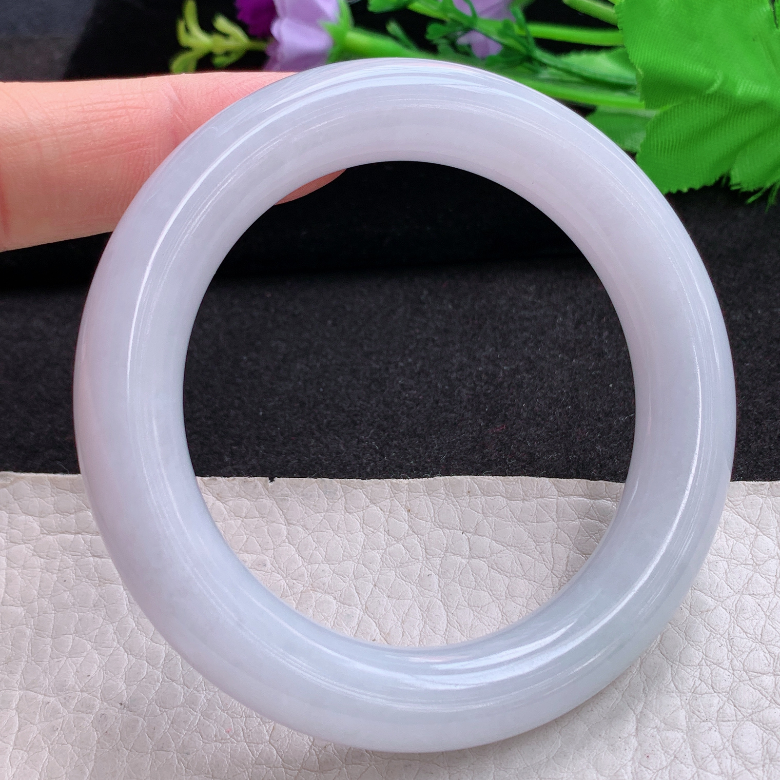 z实拍55*11.8*11.2美人镯 天然缅甸翡翠A货玉手镯淡紫底圆条玉手环