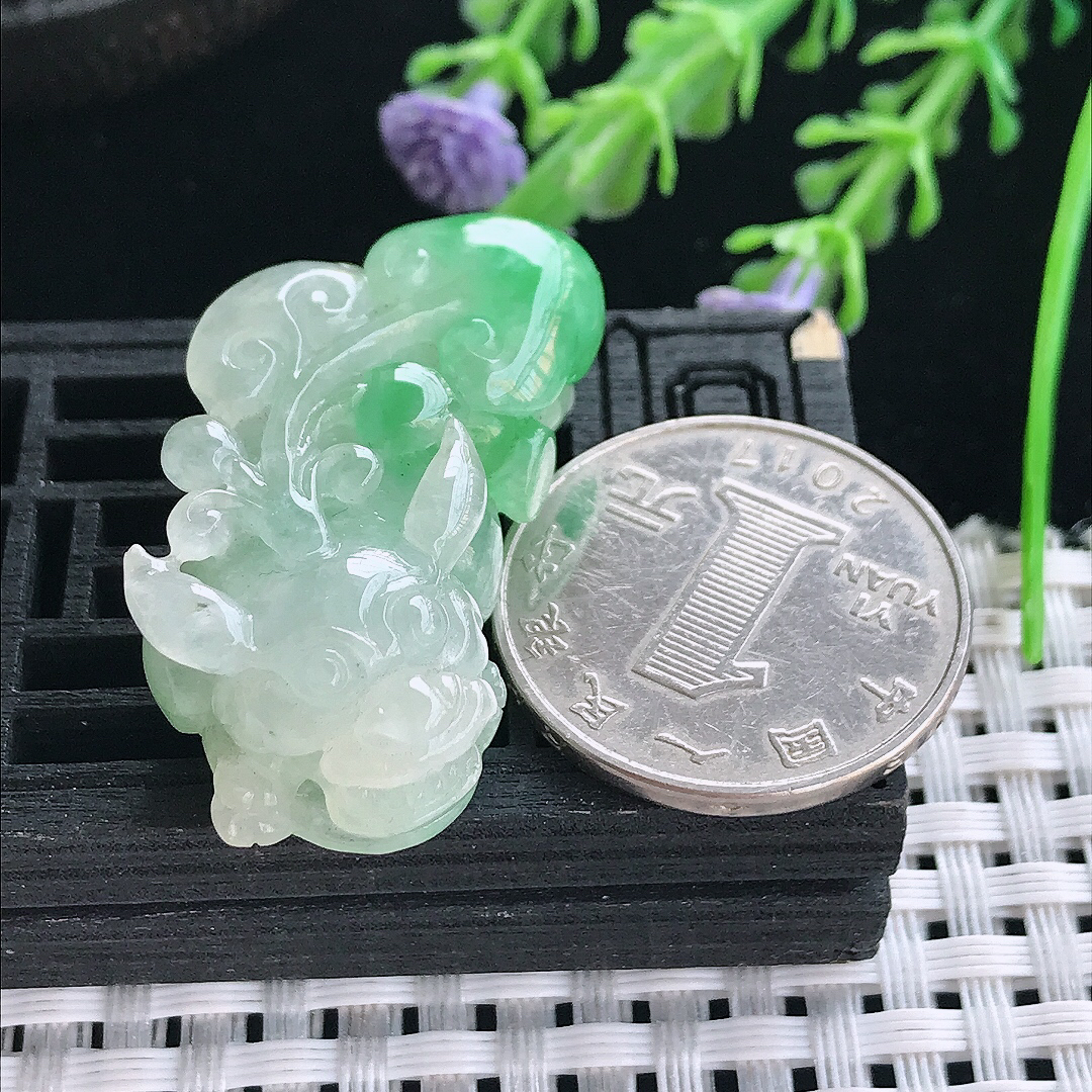 实拍A货翡翠35.5/18.2/13.5老坑冰胶飘阳绿貔貅吊坠翡翠挂件